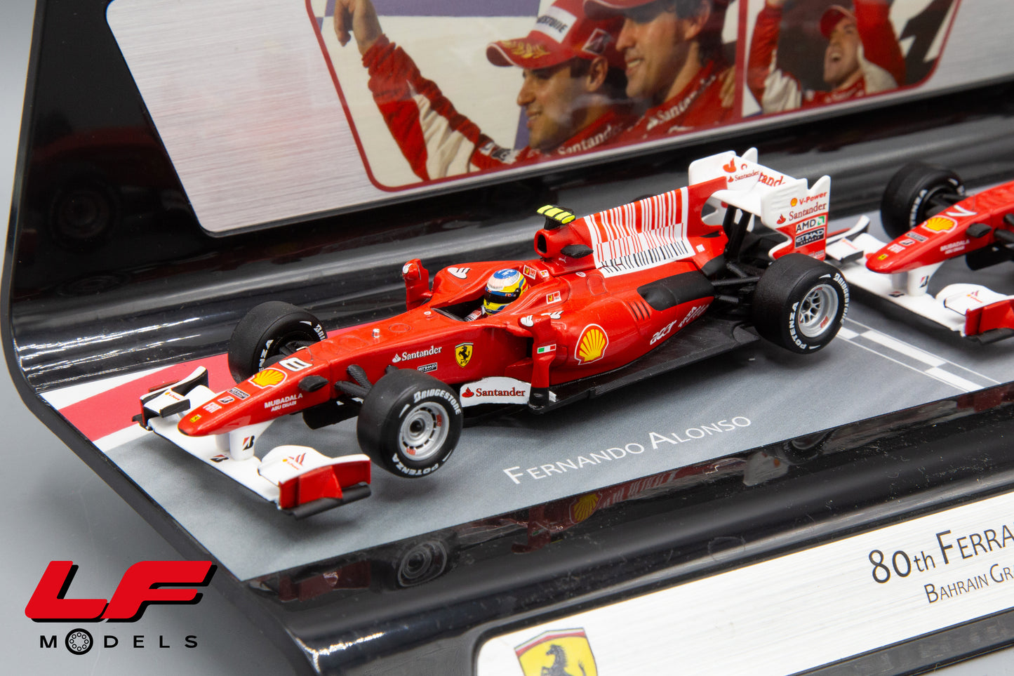 modellino ferrari f10 hotwheels 1:43 frontale