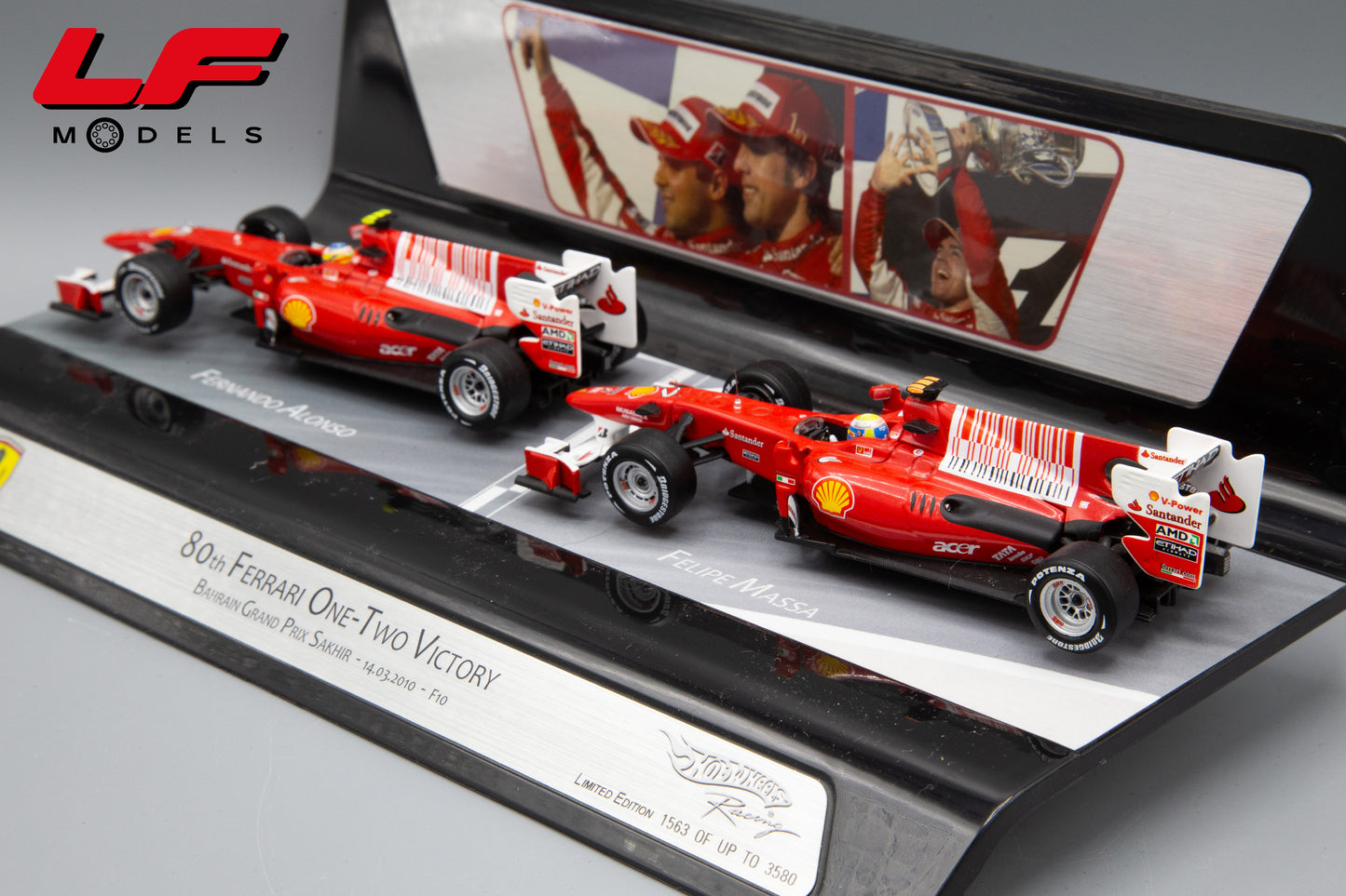 modellino ferrari f10 hotwheels 1:43 posteriore