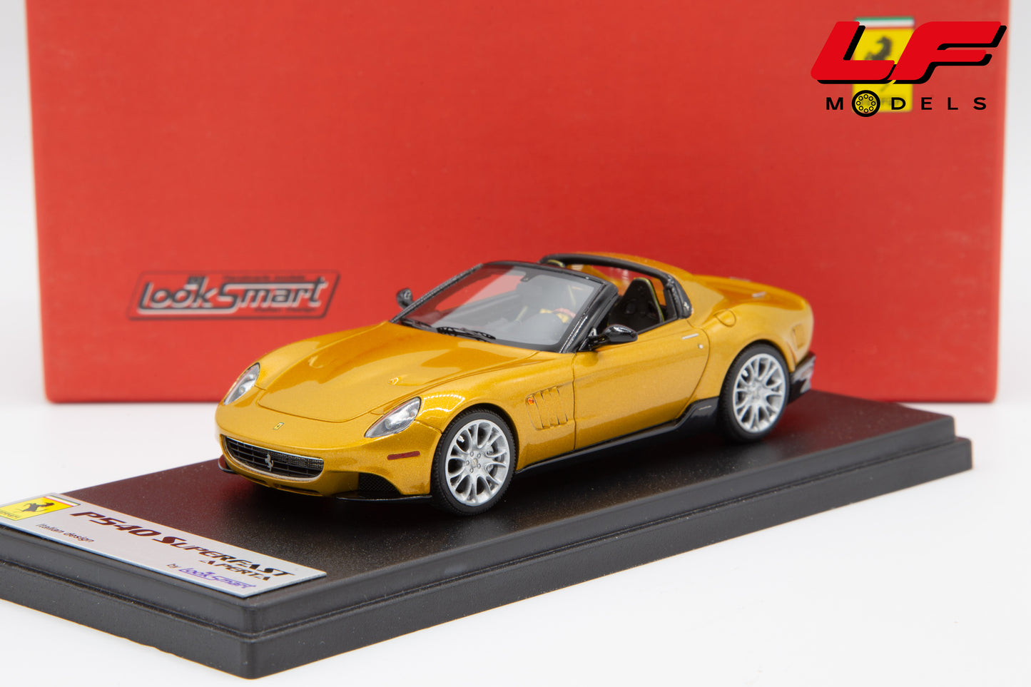modellino ferrari p540 superfast aperta LS377 vista frontale
