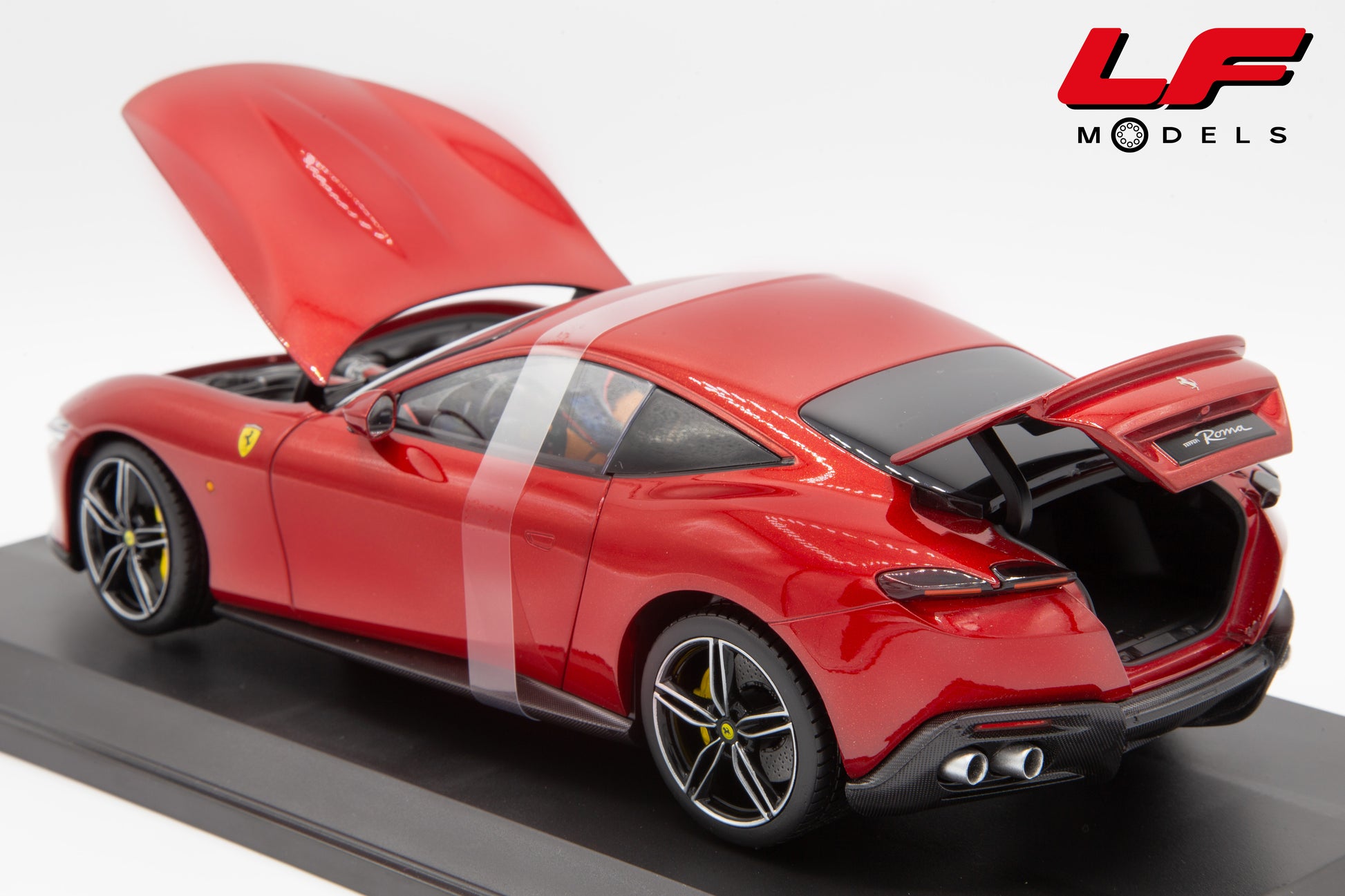 modellino ferrari roma polistil 1:18 posteriore aperto