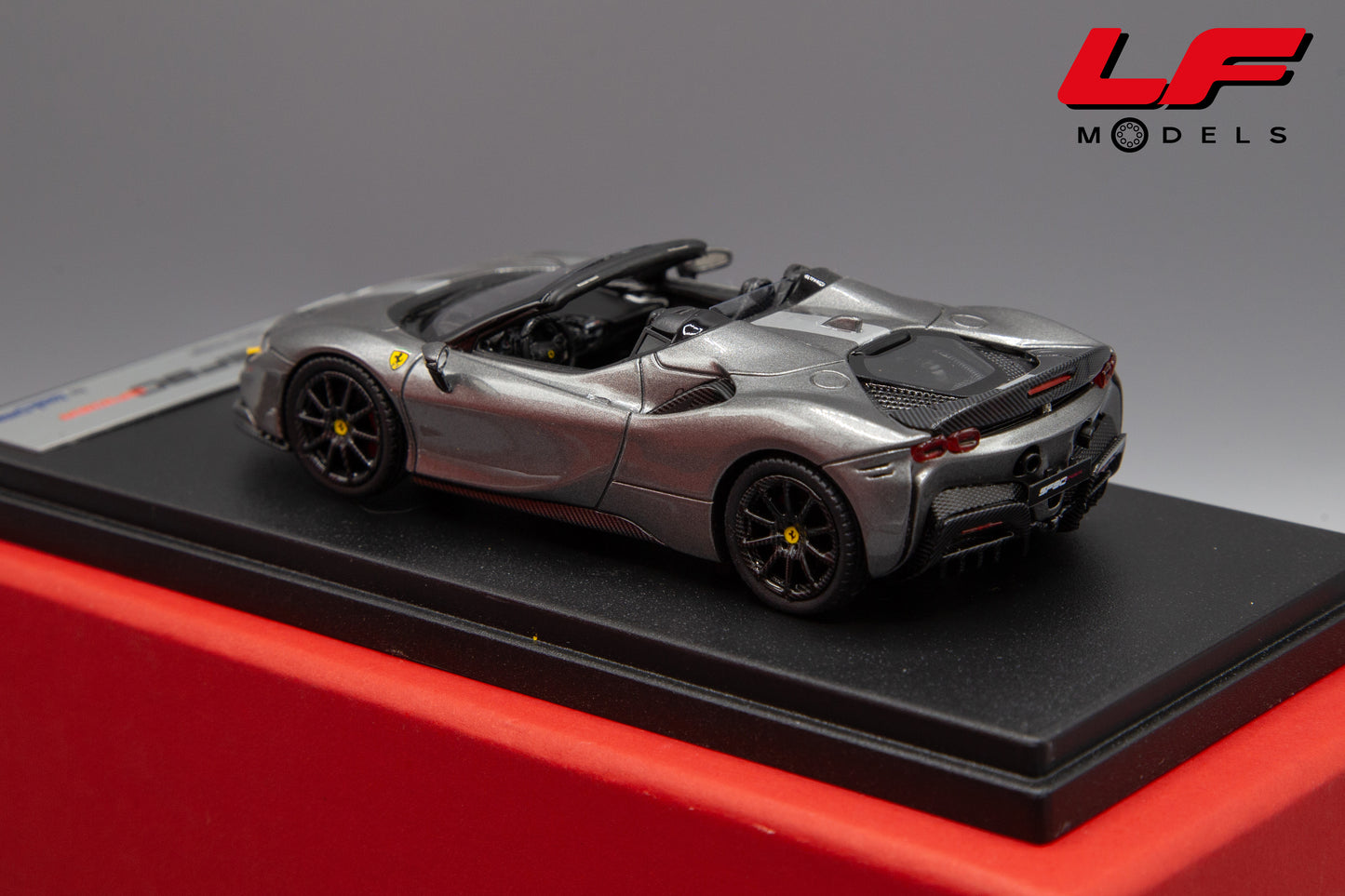 modellino ferrari sf90 spider looksmart 1:43 posteriore