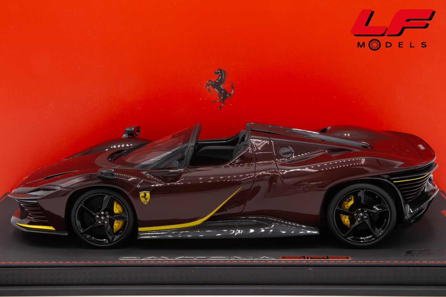modellino ferrari sp3 daytona bbr 1:18 laterale