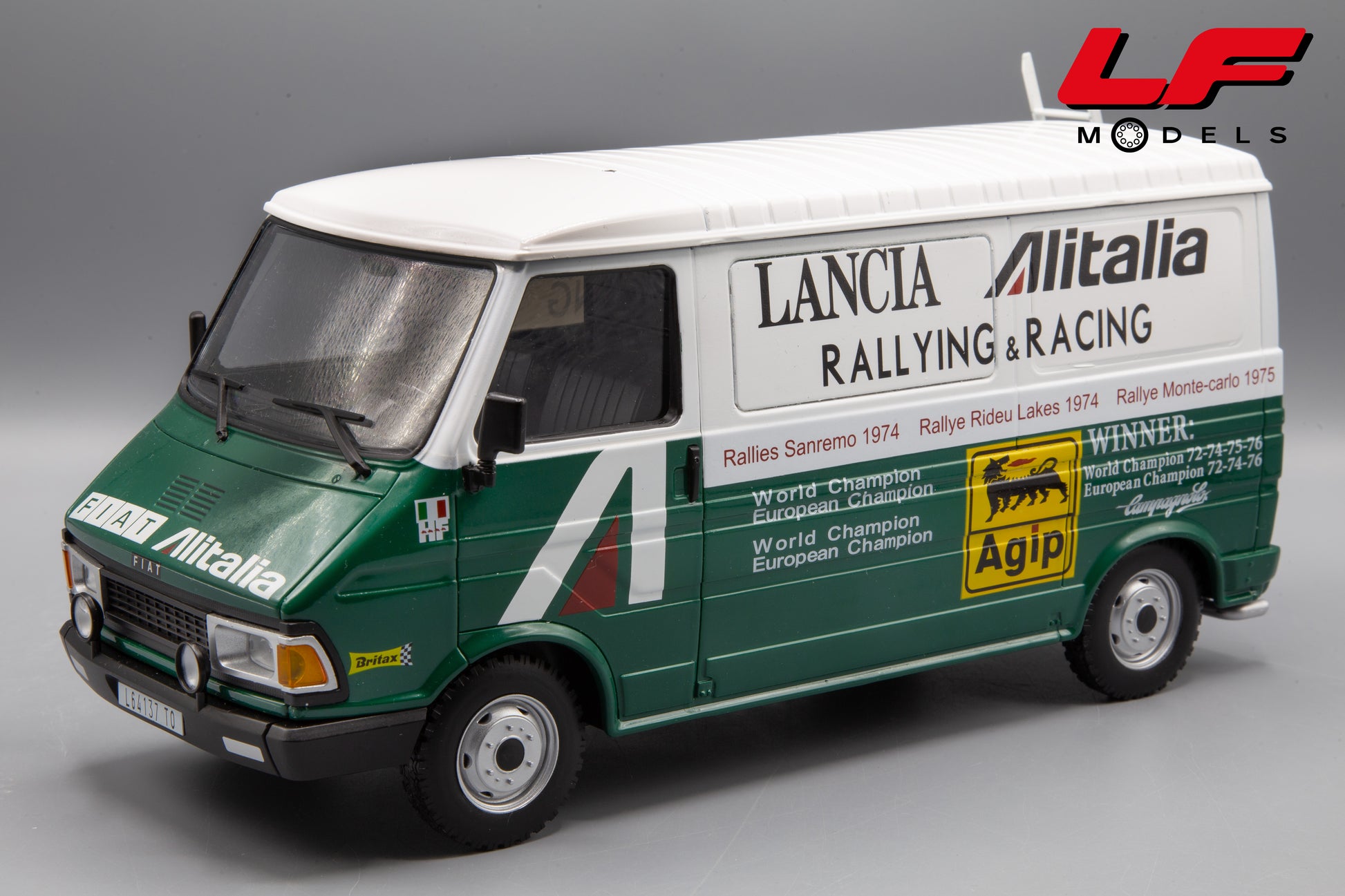 modellino fiat 242 altaya 1:18 frontale