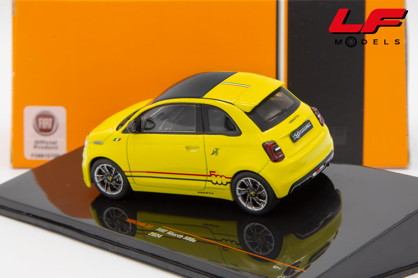 modellino fiat 500e abarth ixo 1:43 posteriore
