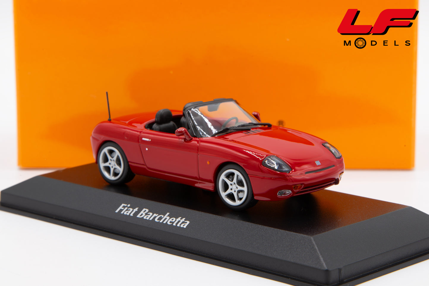 modellino fiat barchetta maxichamps 1:43 940121930 vista frontale