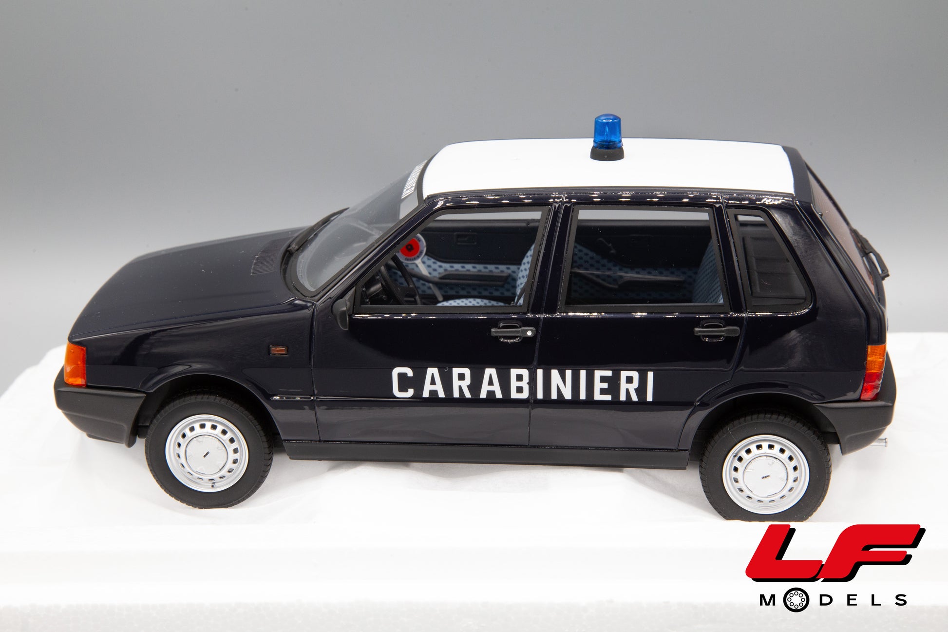 modellino fiat uno 45 carabinieri laudoracing 1:18 laterale