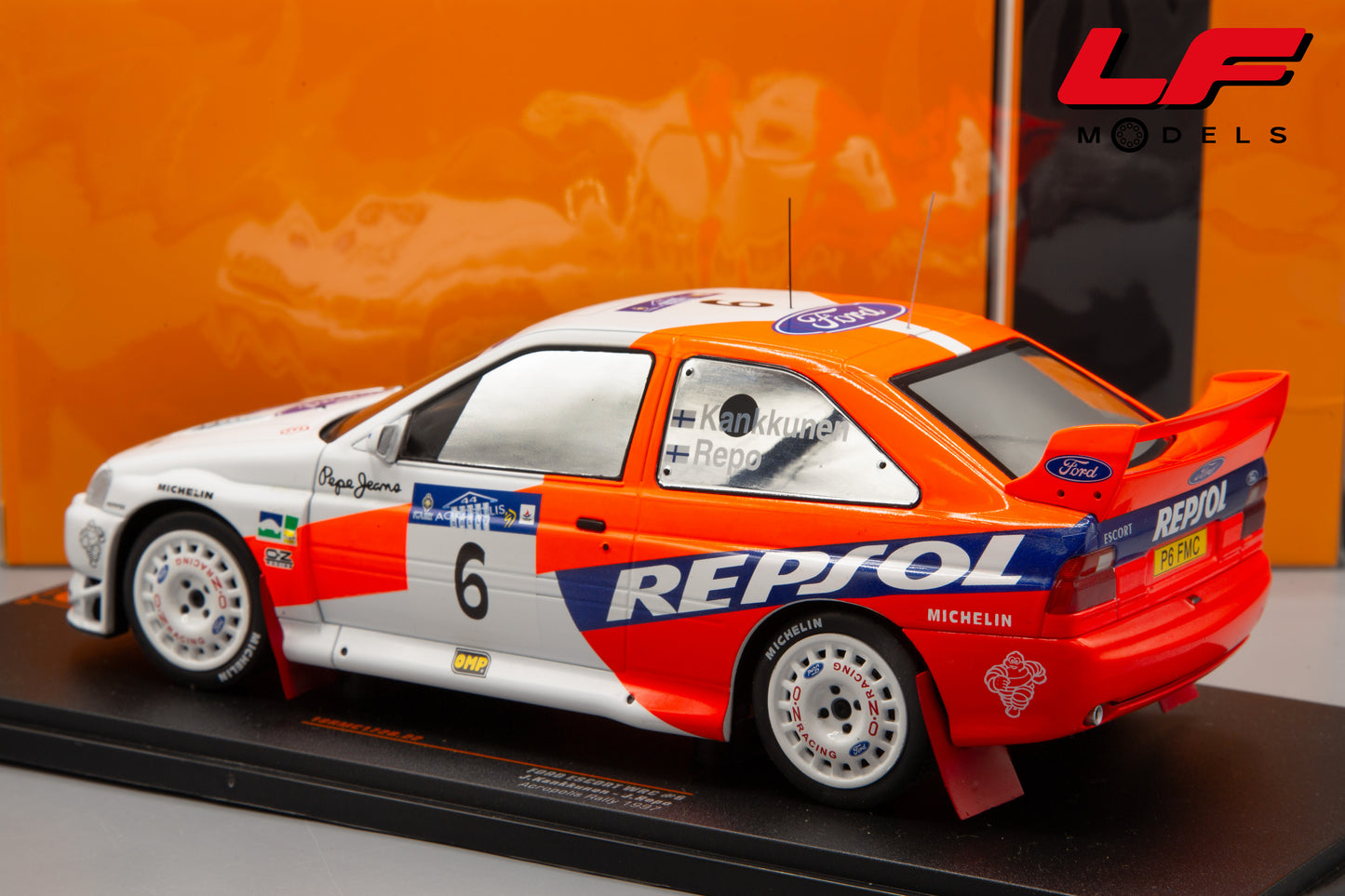 modellino ford escort wrc rally ixo models 1:18