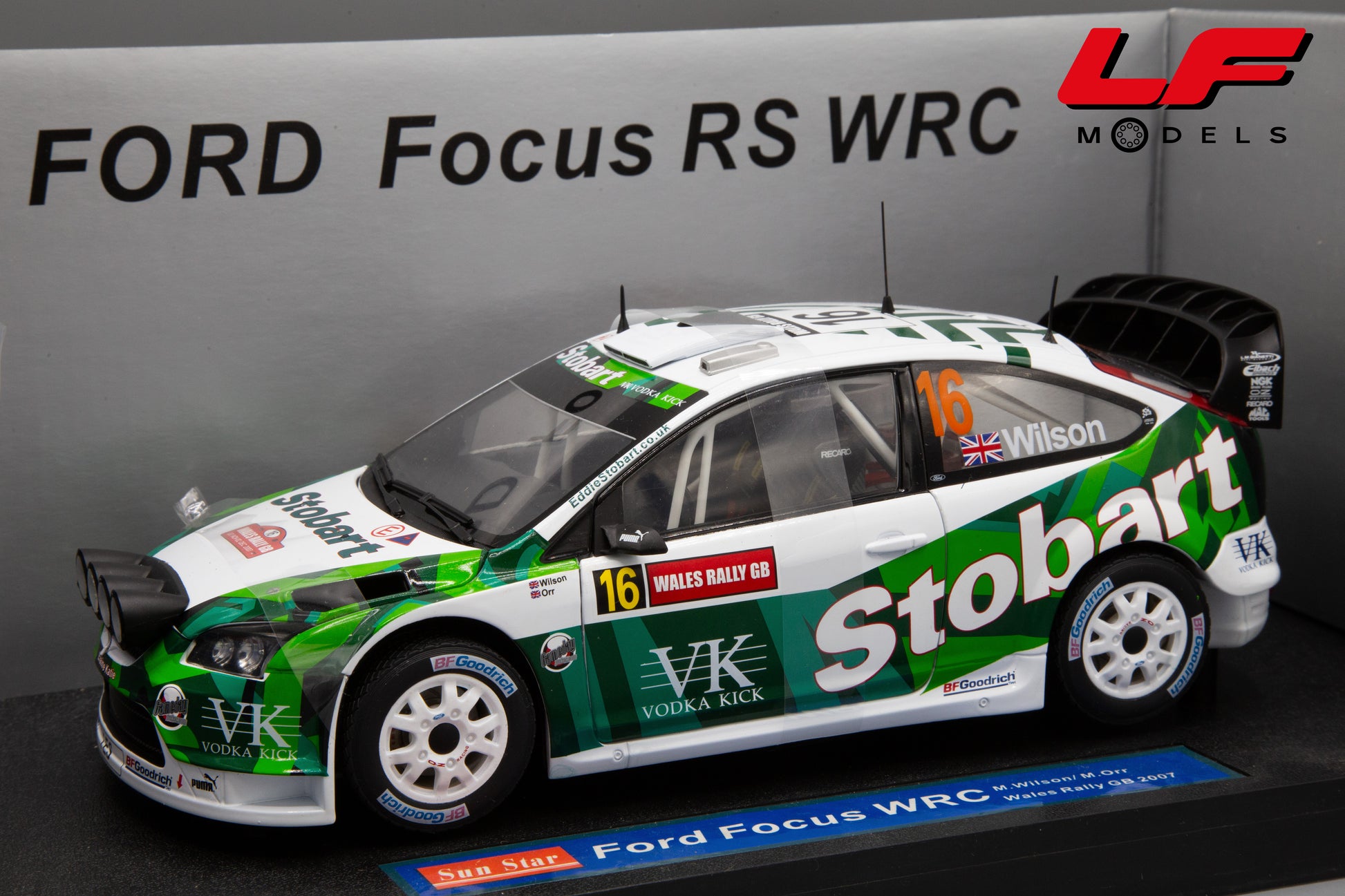 modellino ford focus rally sunstar 1:18 frontale