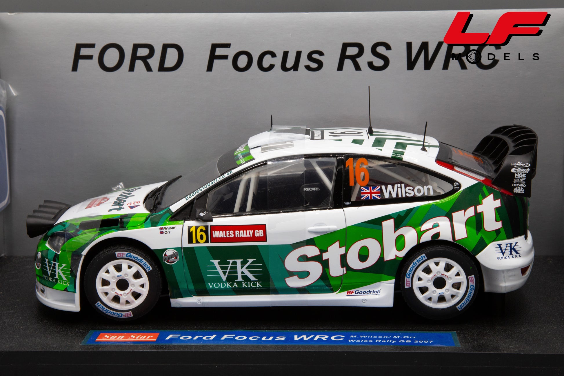 modellino ford focus rally sunstar 1:18 laterale