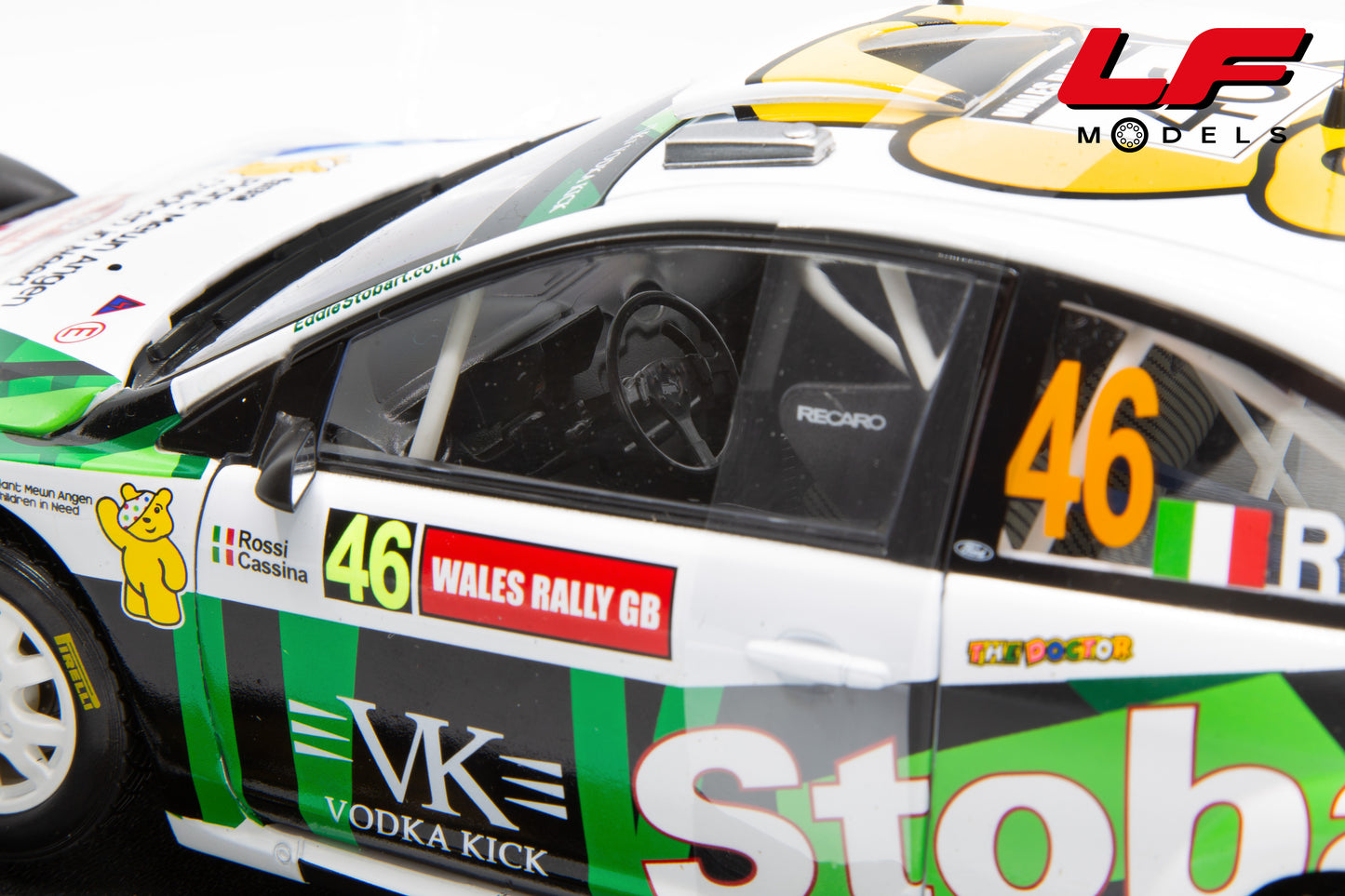 modellino ford focus rally vr46 sunstar 1:18 interni