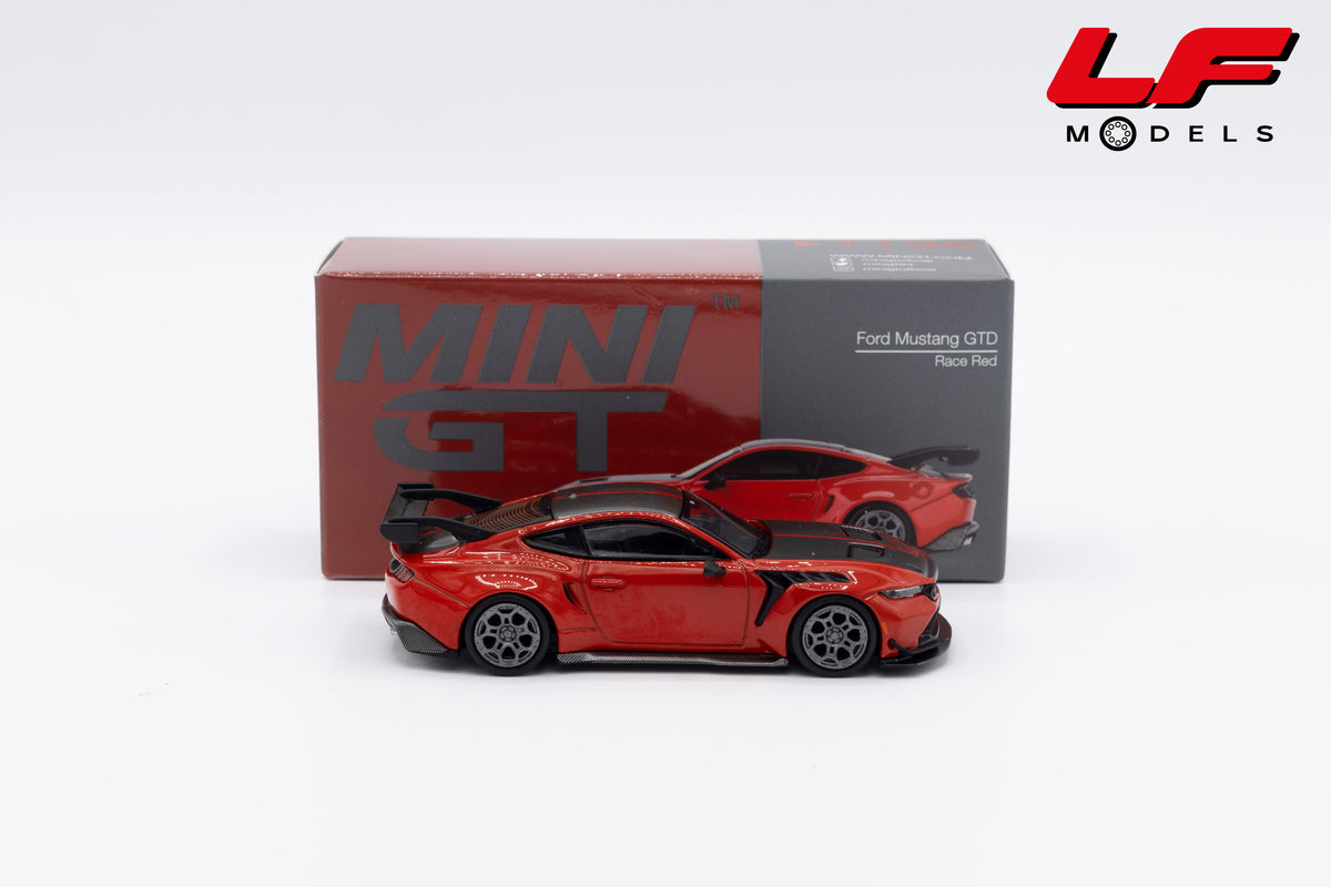 modellino ford mustang gtd rosso mini gt 1:64 MGT01196-L  vista laterale