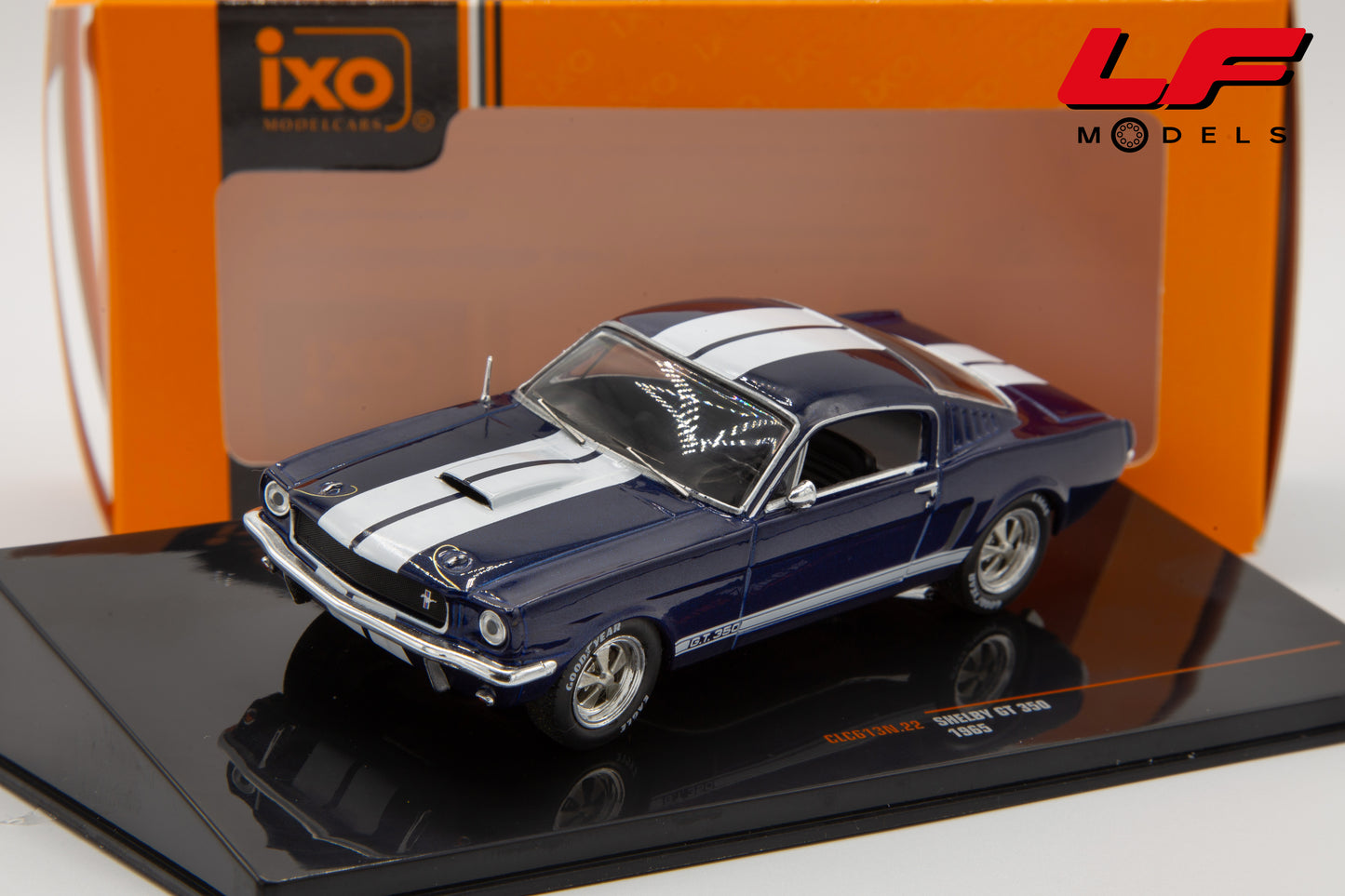 modellino ford mustang shelby gt350 ixo models 1:43 frontale
