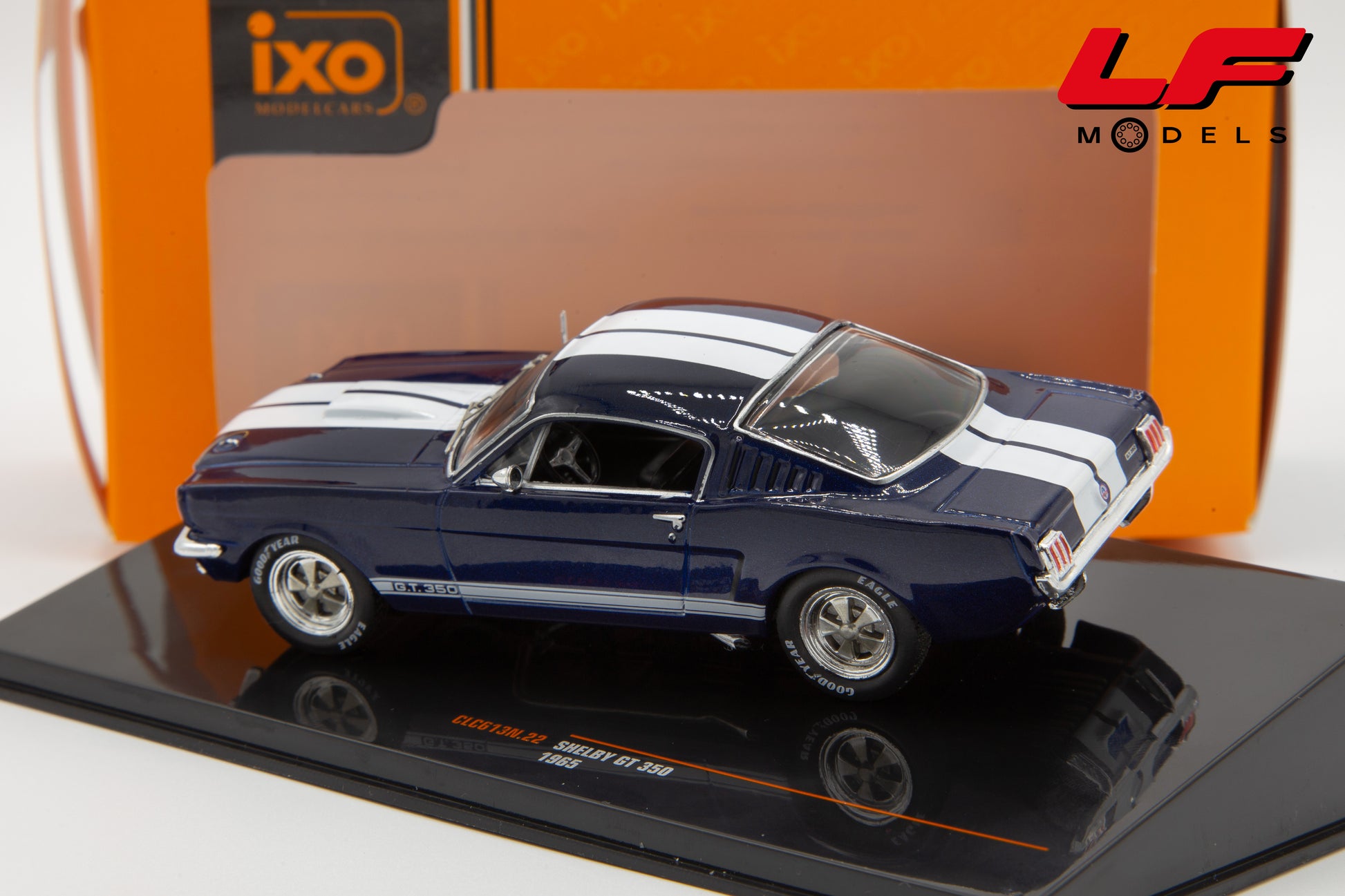 modellino ford mustang shelby gt350 ixo models 1:43 posteriore