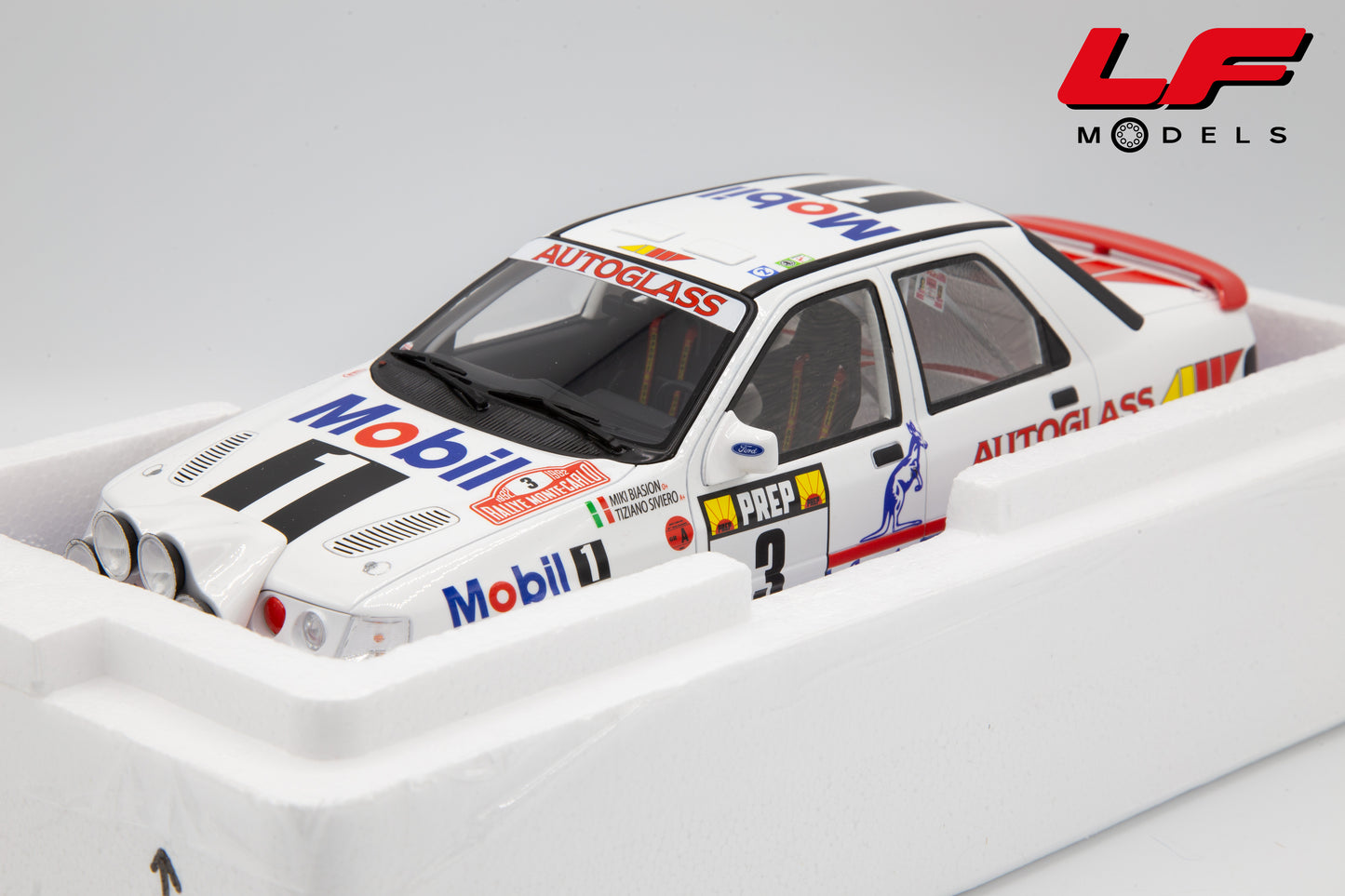 modellino ford sierra rally ottomobile 1:18 frontale
