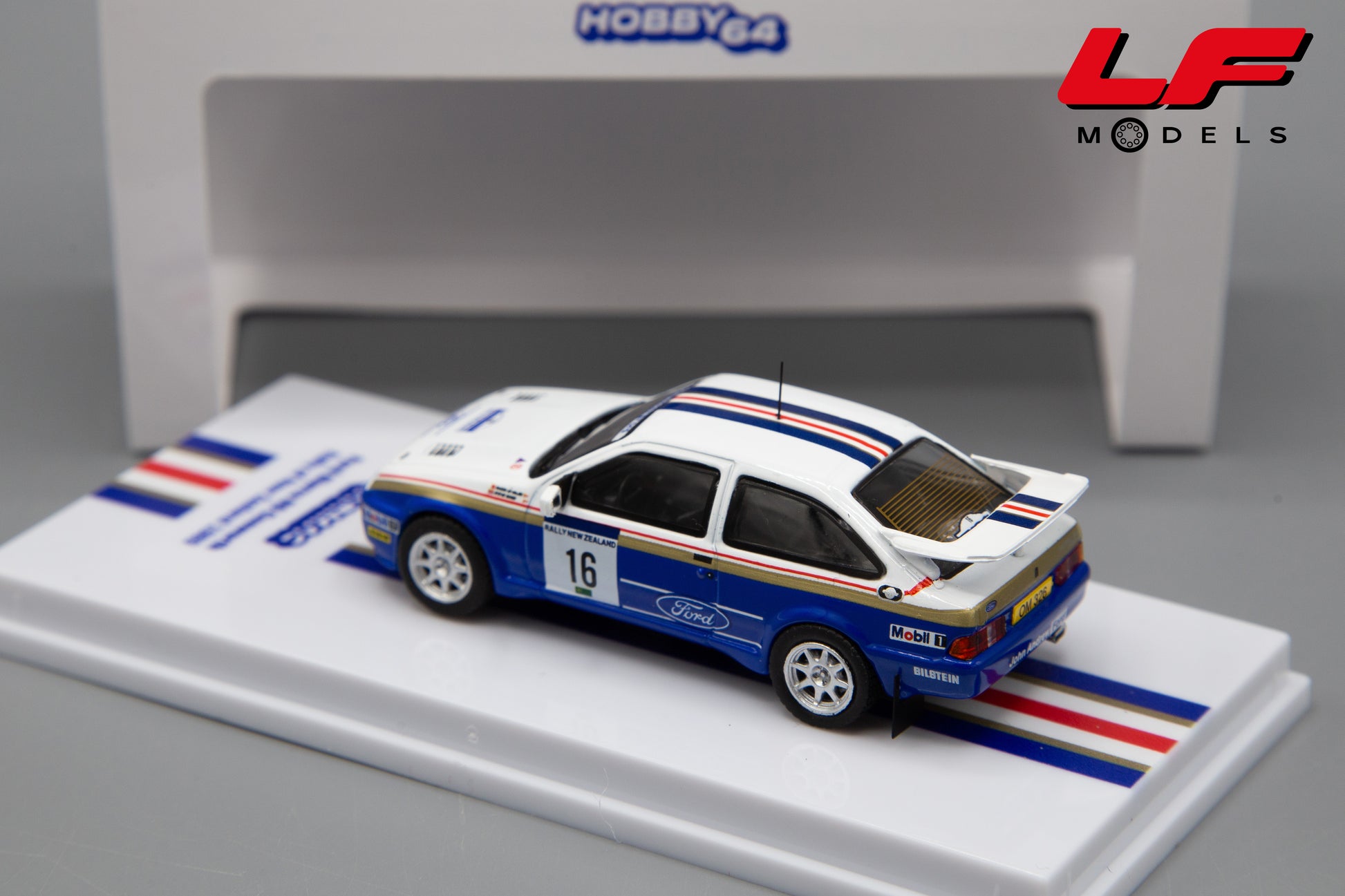modellino ford sierra rs rally tarmac 1:64