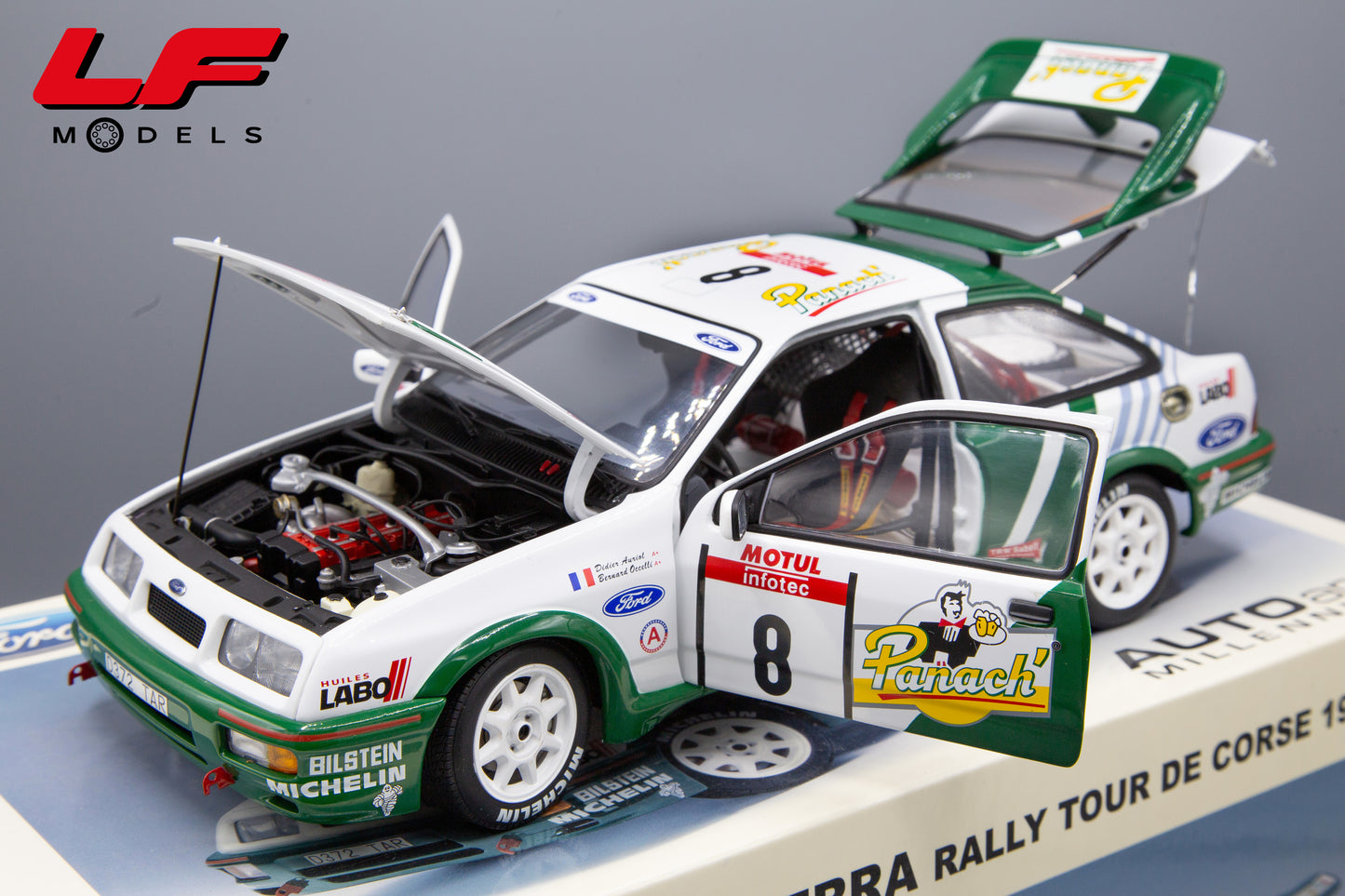 modellino ford sierra rally tdc autoart 1:18 frontale