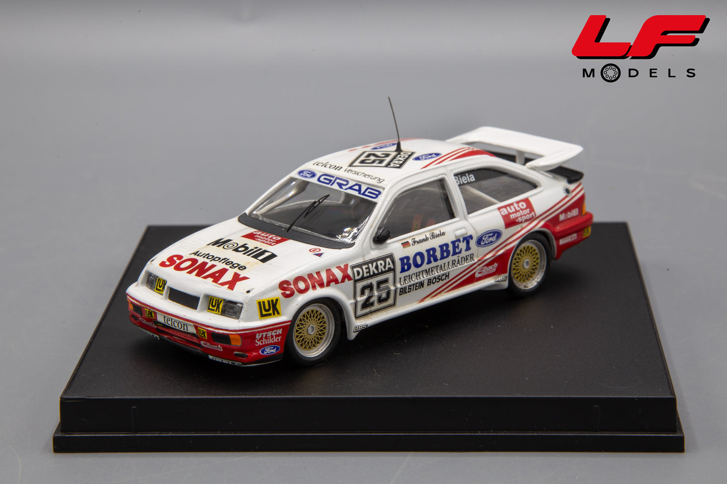 modellino ford sierra trofeu 1:43