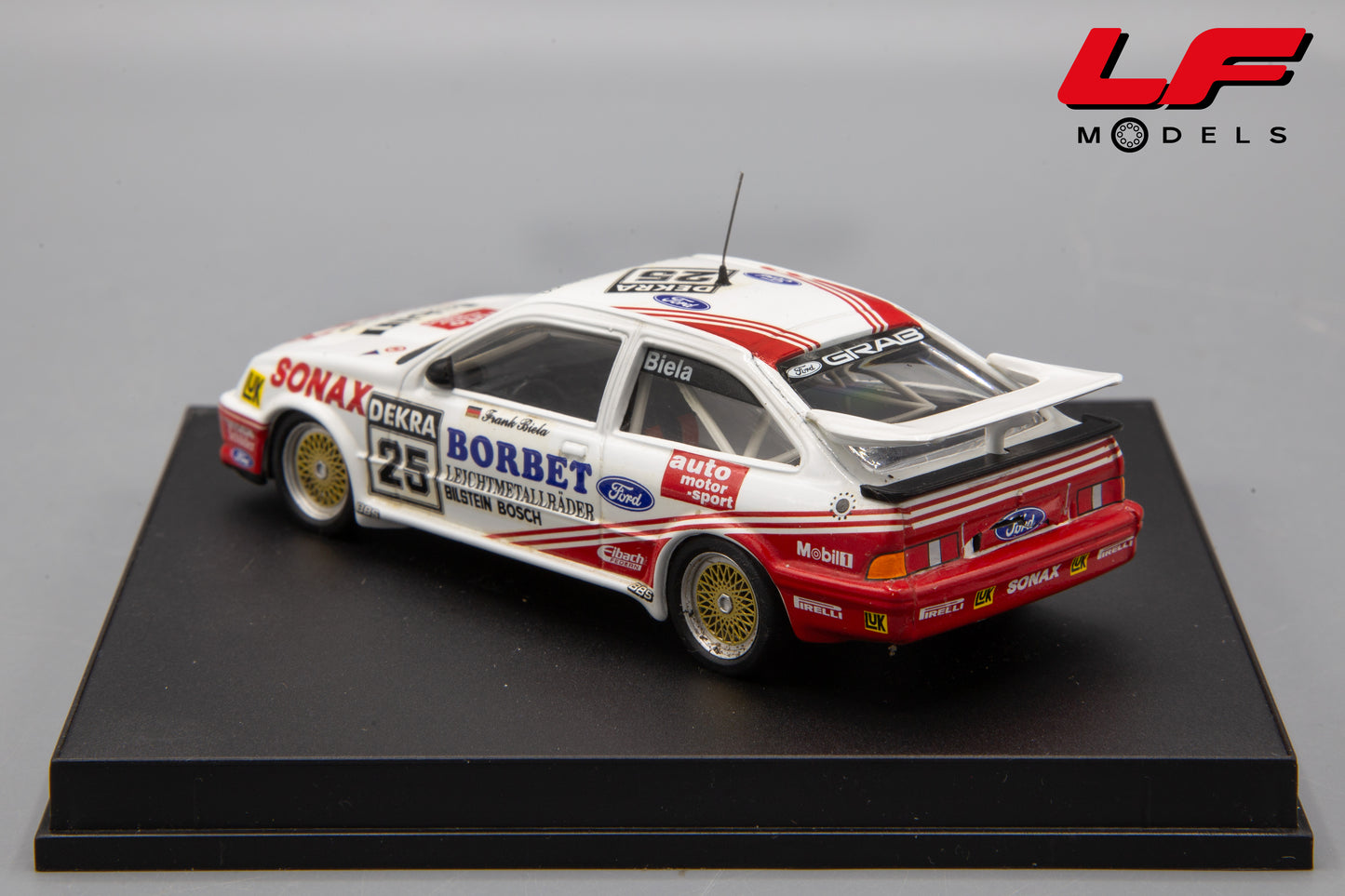 modellino ford sierra trofeu 1:43