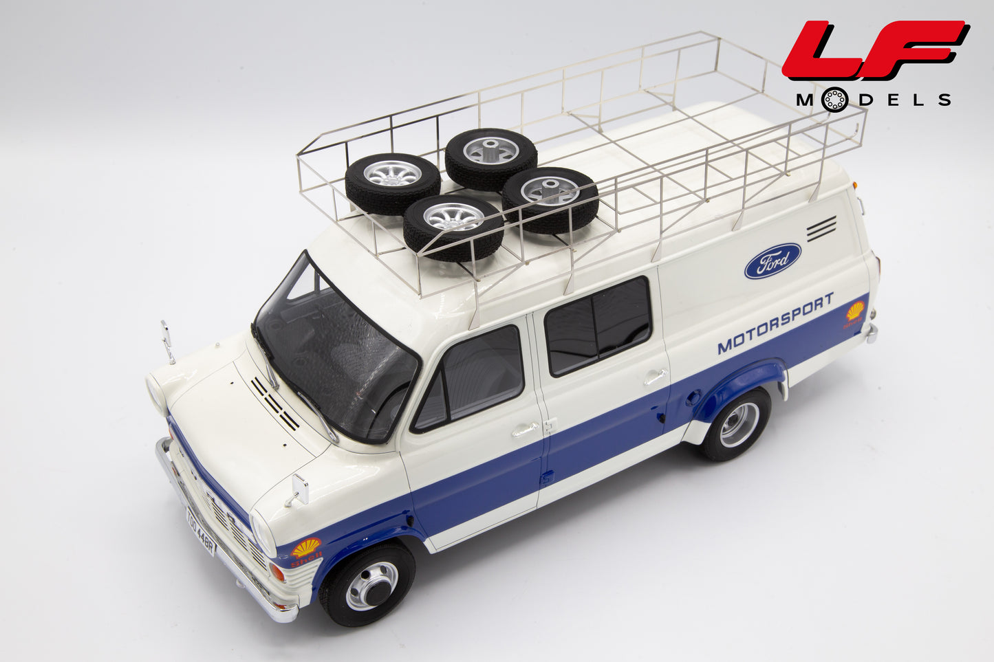 modellino ford transit premium classixxs 1:18 frontale