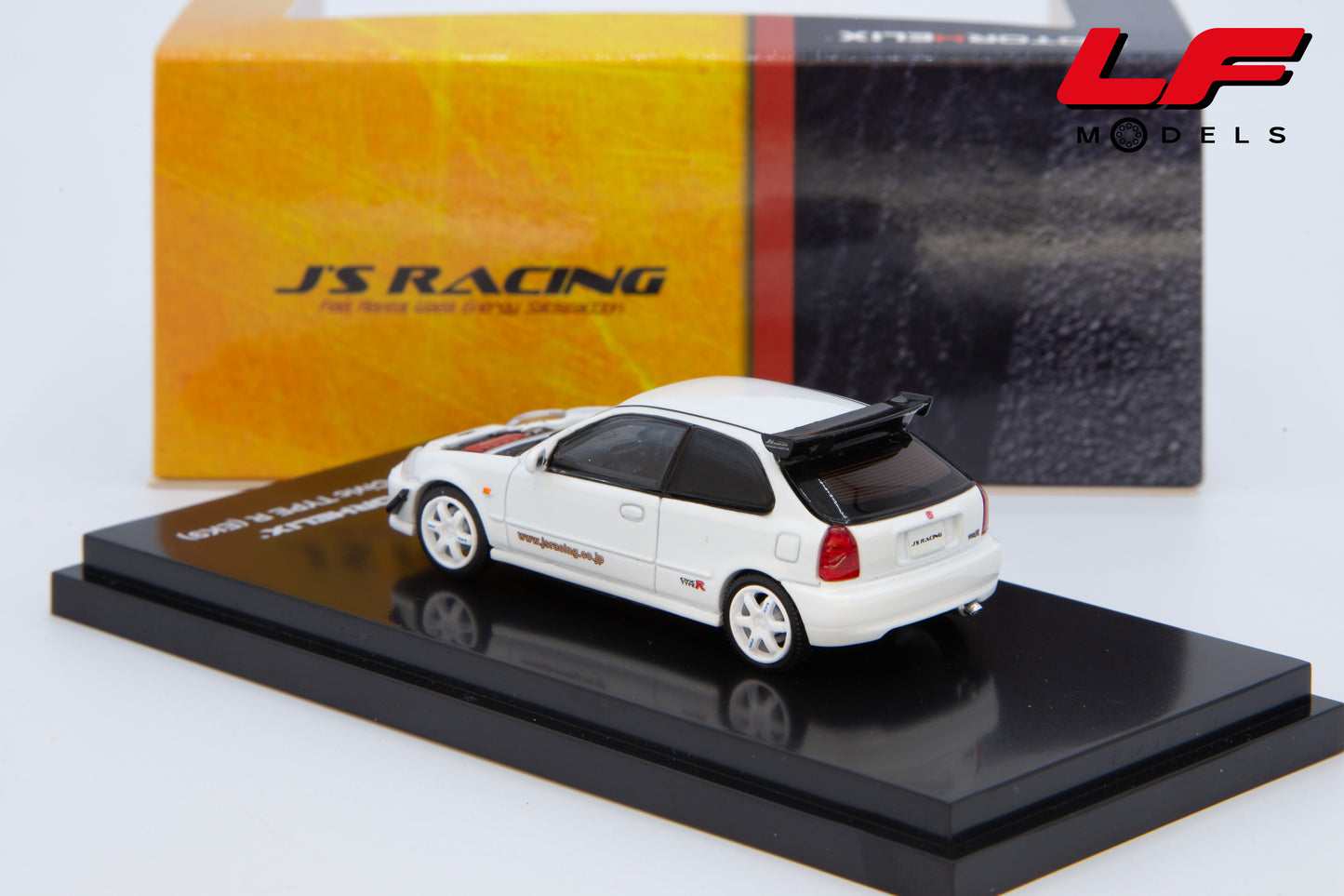 MOTORHELIX HONDA CIVIC TYPE R (EK9) 1999 J’S RACING 1:64