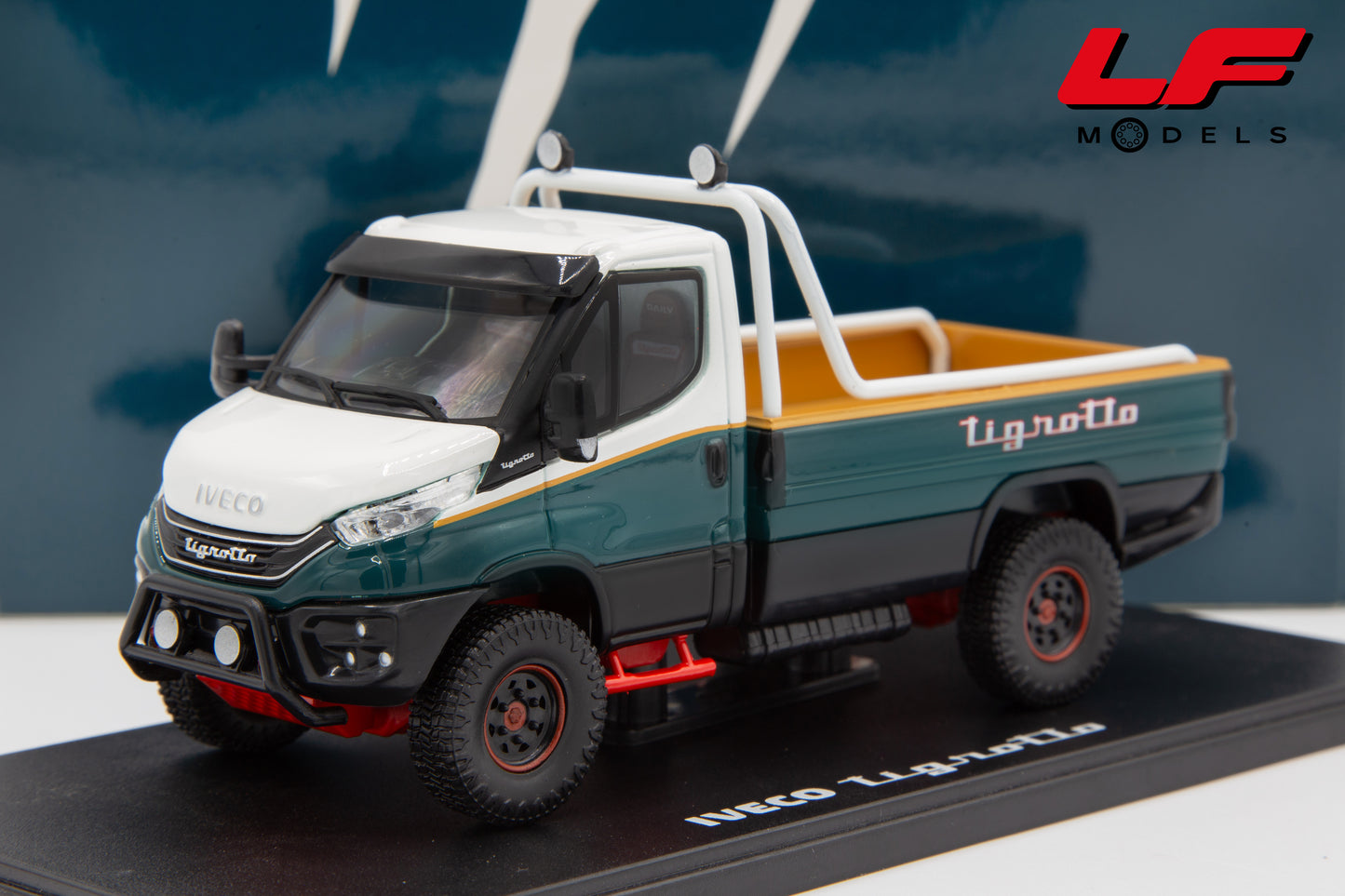 modellino iveco daily tigrotto 4x4 eligor 1:43 frontale