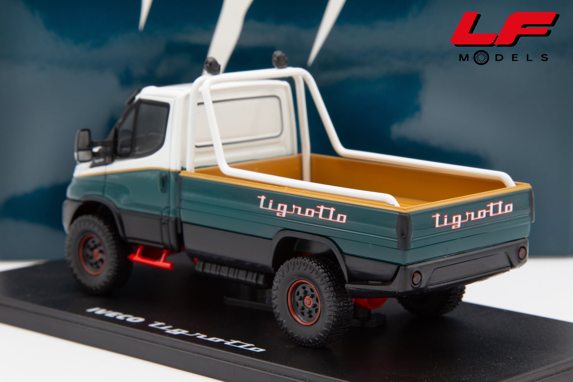 modellino iveco daily tigrotto 4x4 eligor 1:43 posteriore