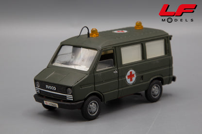 modellino iveco daily militare oldcars 1:43