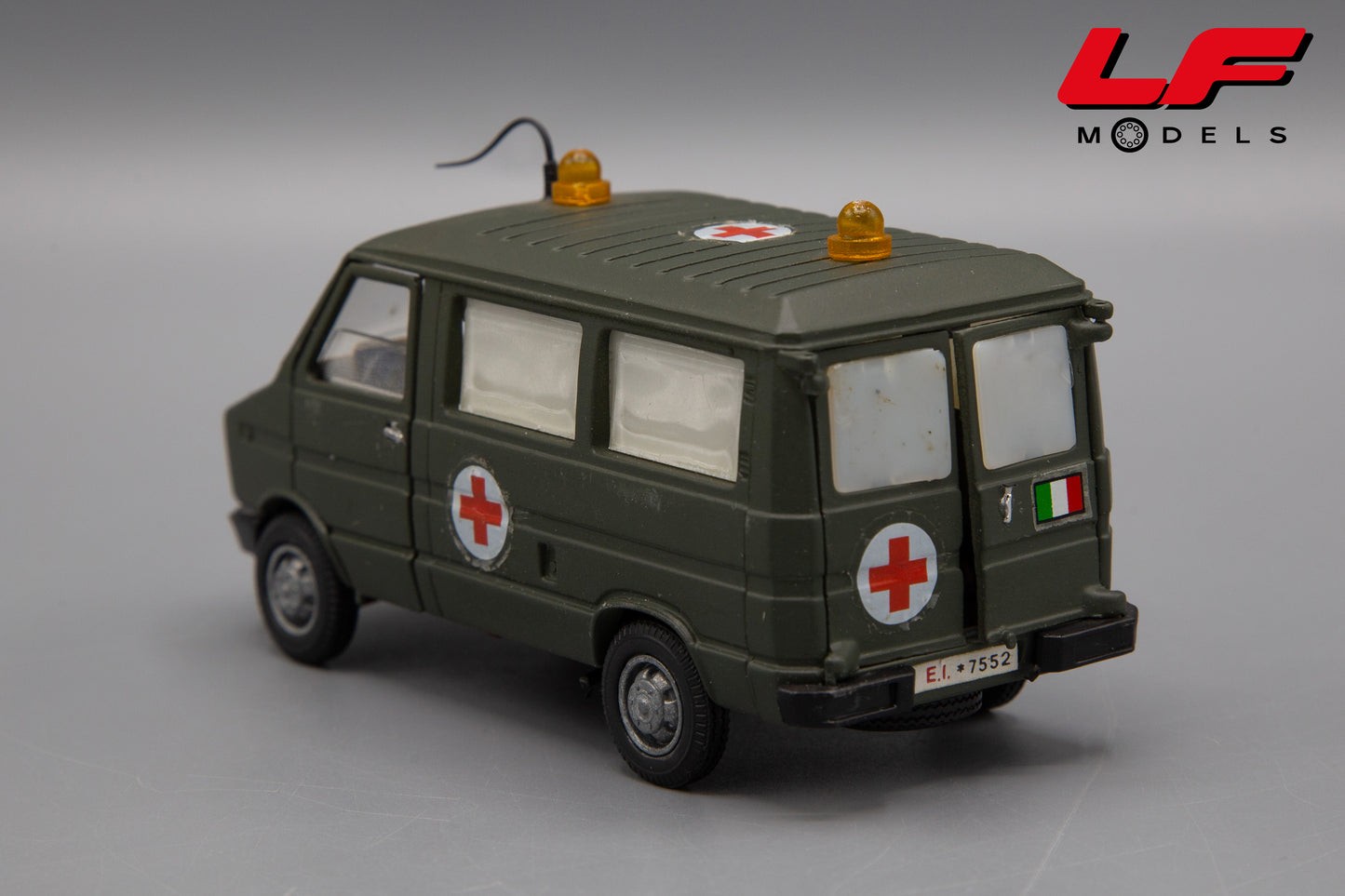 modellino iveco daily militare oldcars 1:43