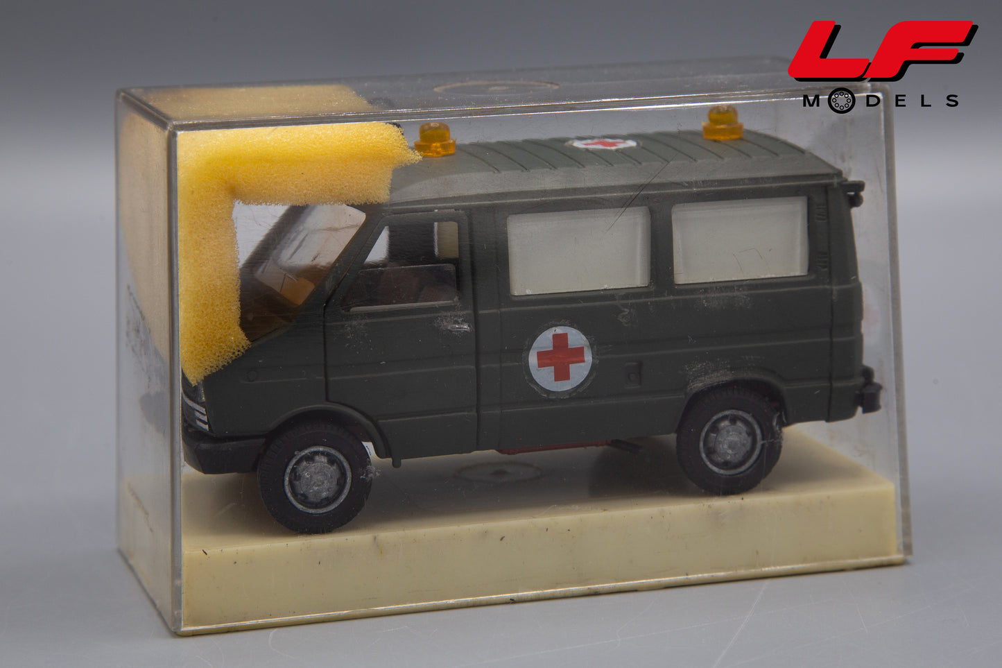 modellino iveco daily militare oldcars 1:43