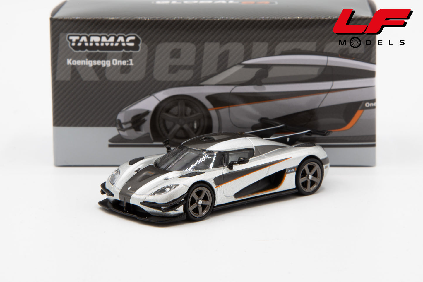 modellino koenigsegg one:1 tarmac 1:64 T64G-TL054-SL vista frontale