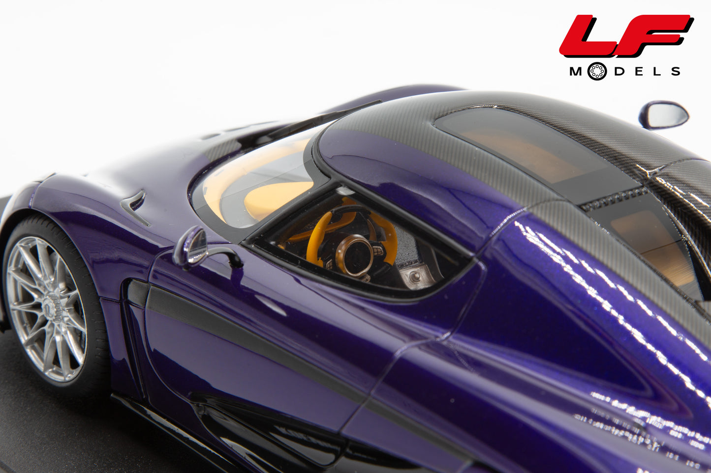 modellino koenigsegg regera gt spirit 1:18 GT973 vista interni