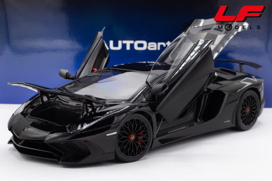 modellino lamborghini aventador lp750-4 sv nero autoart 1:18 74556 vista frontale