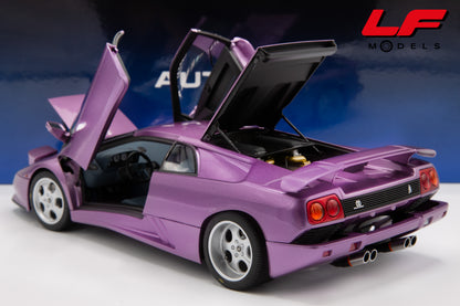 modellino lamborghini diablo se30 jota viola autoart 1:18 79142 vista posteriore