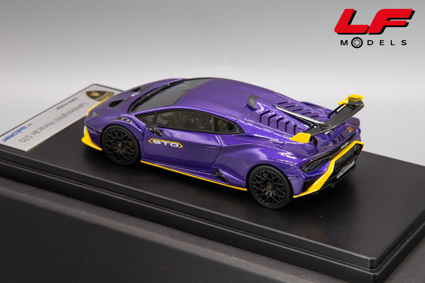 modellino lamborghini huracan sto looksmart 1:43 posteriore