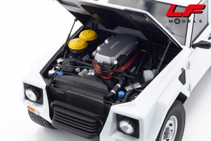 modellino lamborghini lm002 bianco autoart 1:18 74549 vista motore