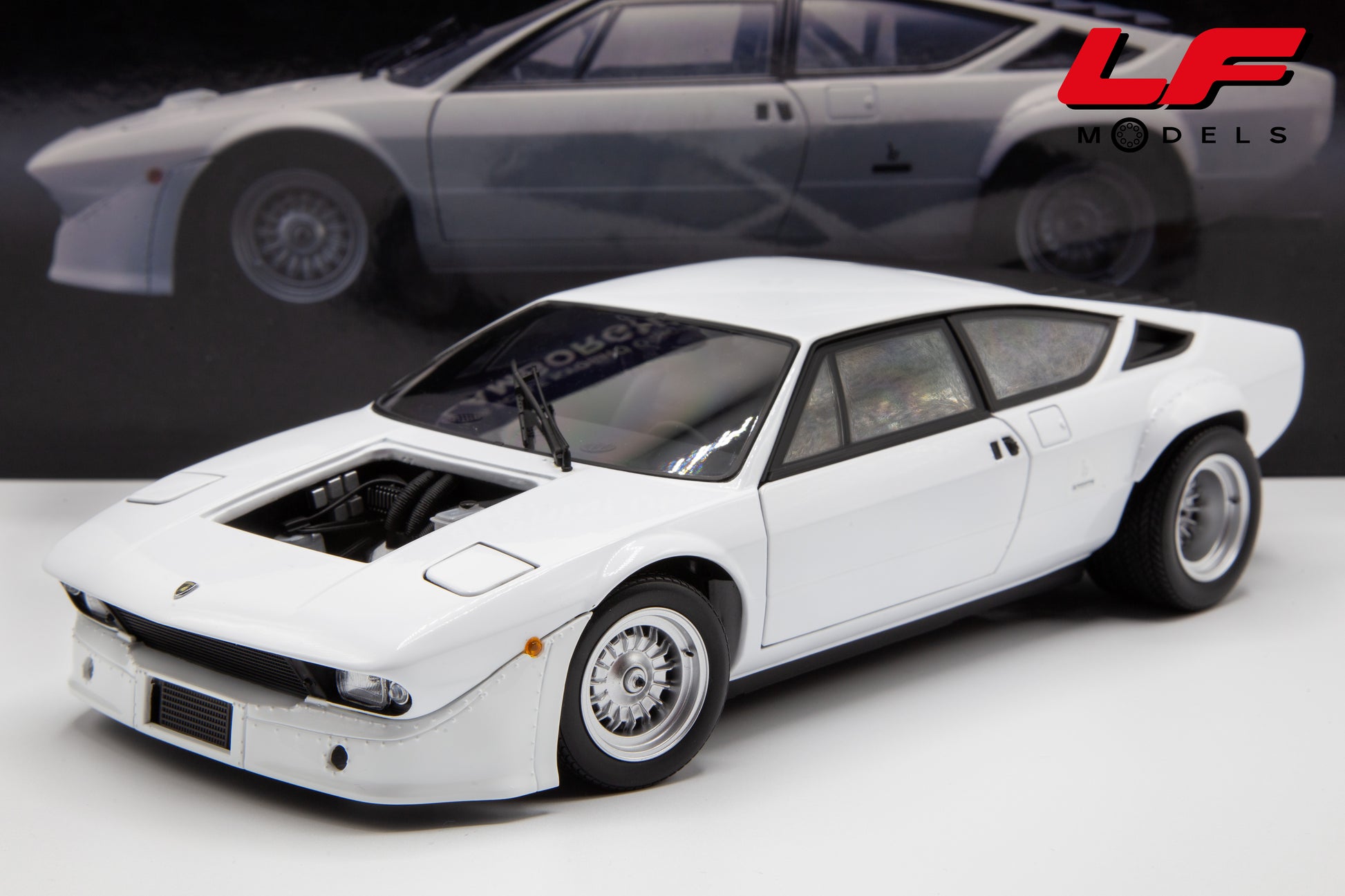 modellino lamborghini urraco rally kyosho 1:18 frontale