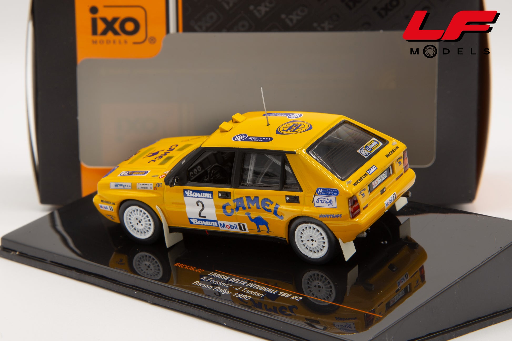 modellino lancia delta camel rally ixo 1:43 posteriore