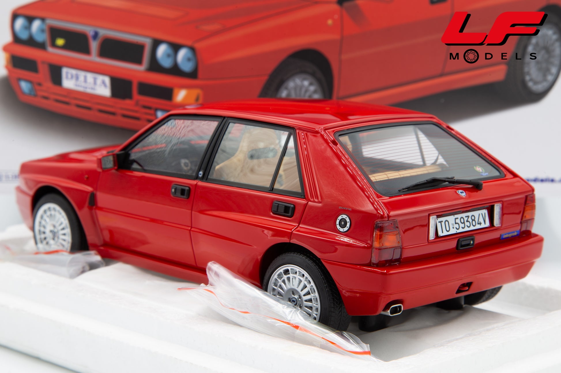 modellino lancia delta evo ii laudoracing 1:18 LM220B vista posteriore