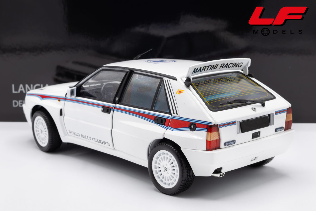 modellino lancia delta hf integrale martini 6 bianco kyosho 1:18 08344E vista posteriore