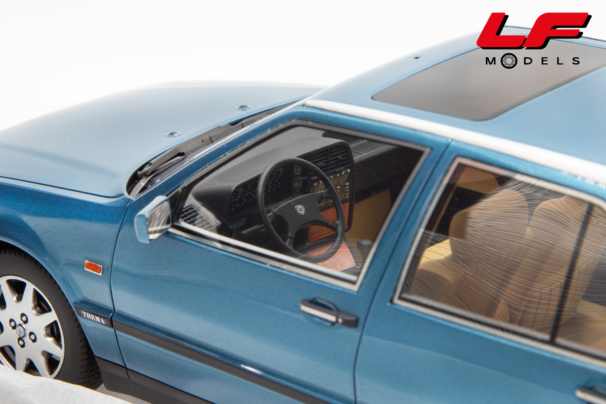 modellino lancia thema sw laudoracing 1:18 interni
