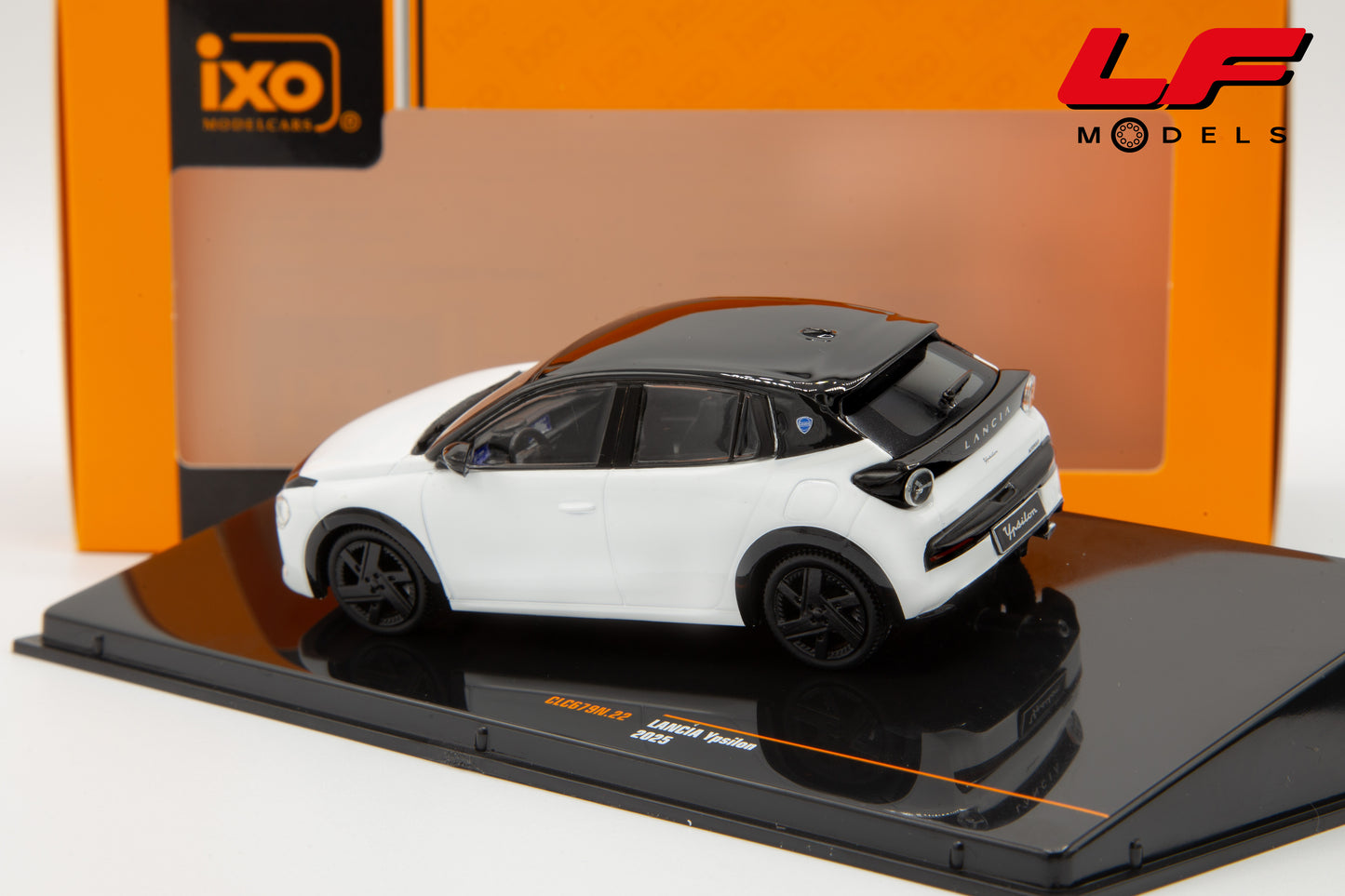 modellino lancia ypsilon ixo 1:43 CLC679N.22 vista posteriore