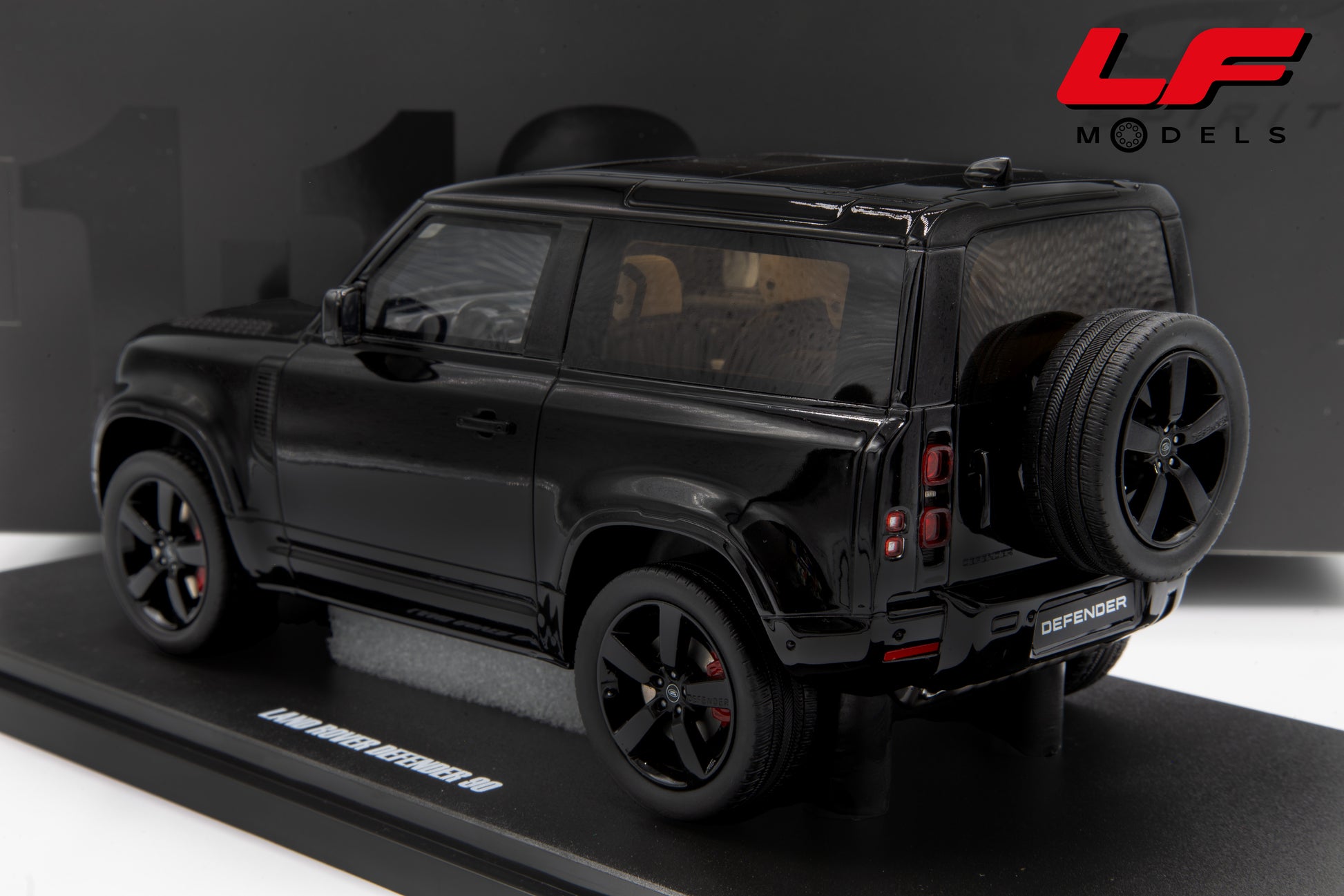 modellino land rover defender 90 gt spirit 1:18 GT992 vista posteriore