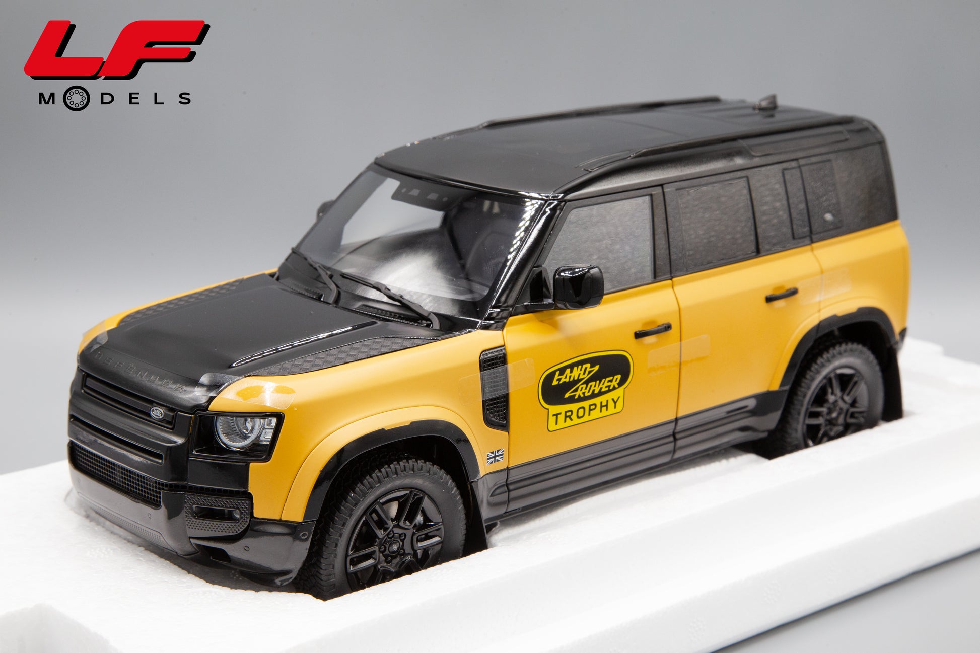 modellino land rover defender 110 trophy almost real 1:18