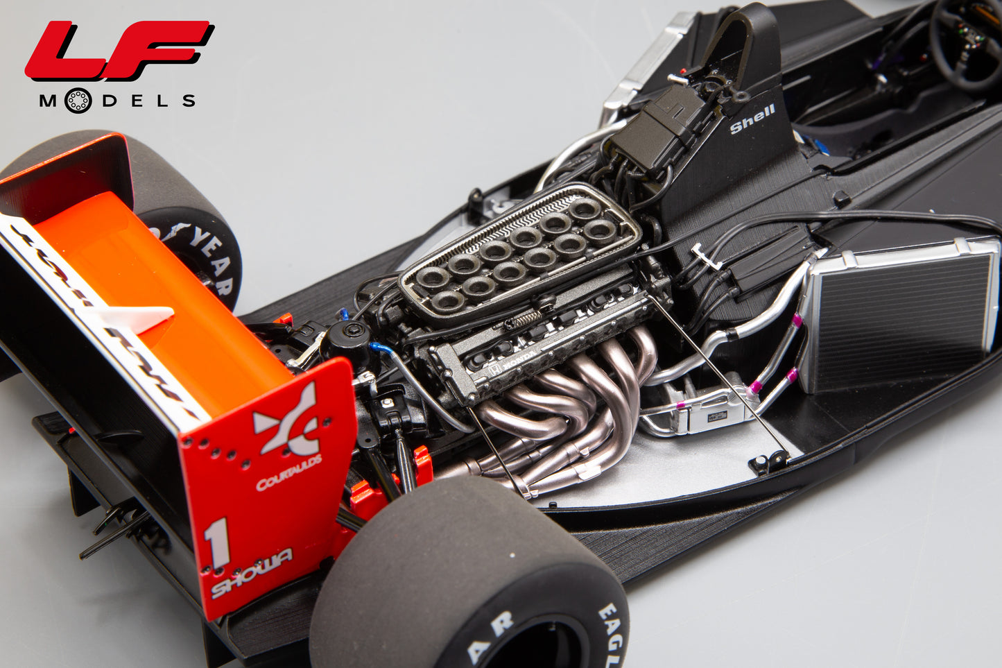 modellino mclaren mp4/6 autoart 1:18