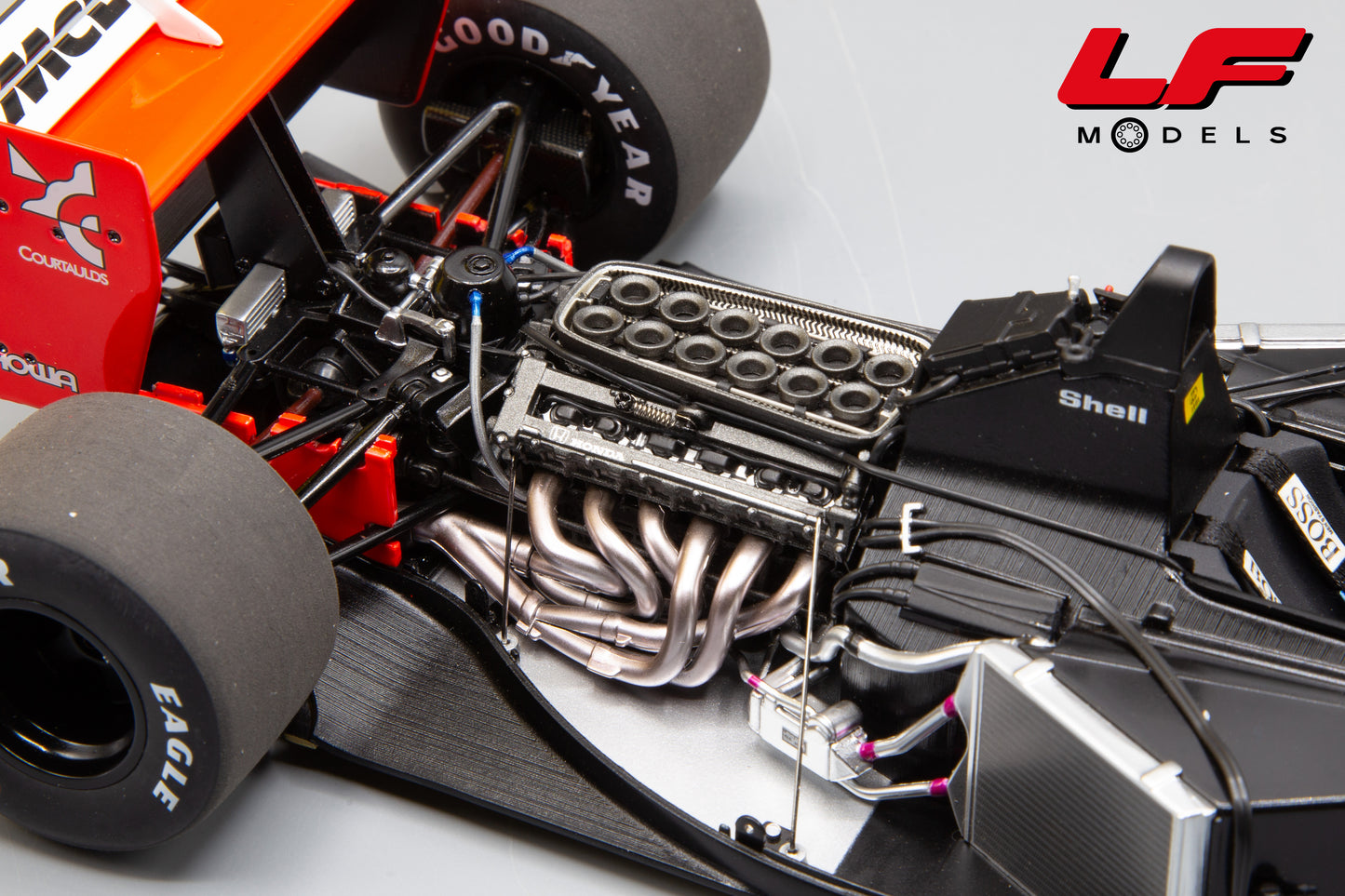 modellino mclaren mp4/6 autoart 1:18