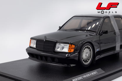 modellino mercedes 190 evo2 nero solido 1:18 1801012 vista frontale