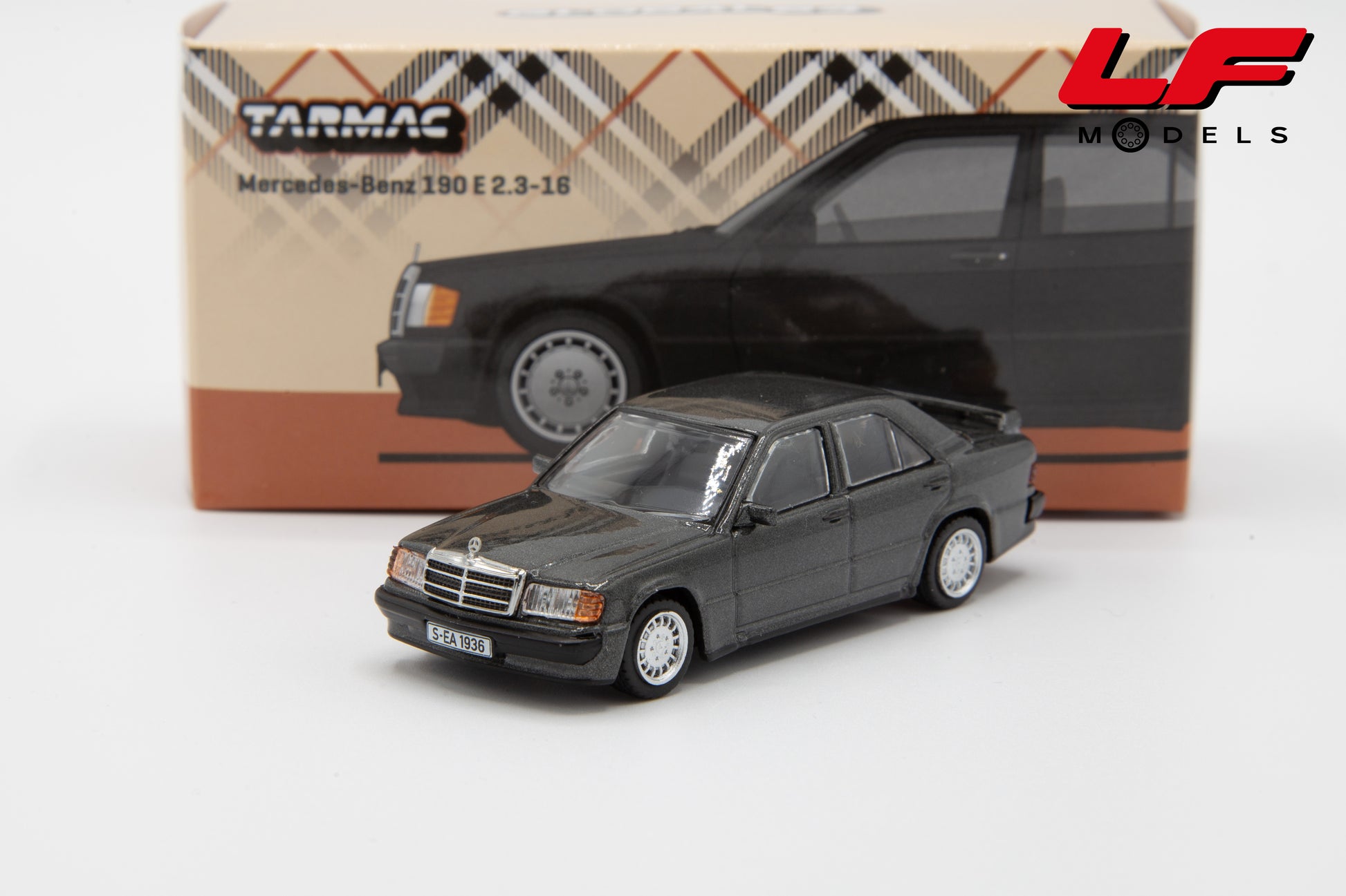 modellino mercedes 190 tarmac 1:64 frontale