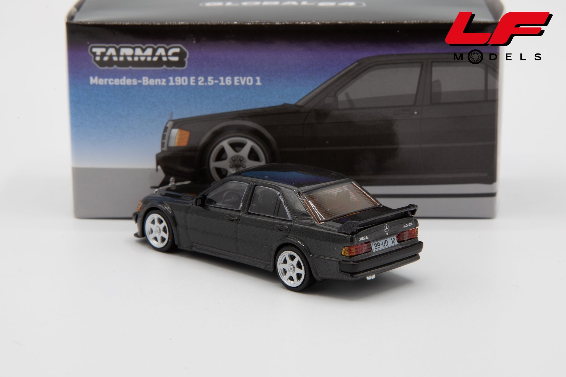 modellino mercedes 190e evo I tarmac 1:64 posteriore