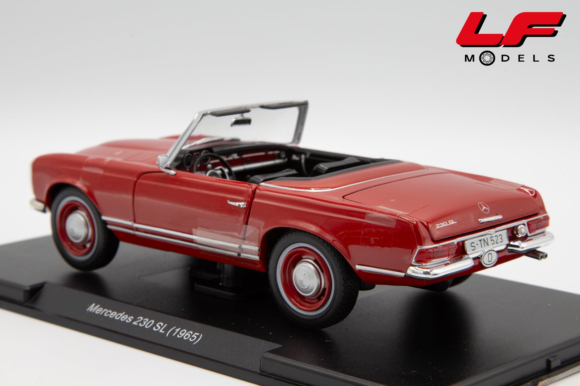 modellino mercedes 230 sl edicola 1:24 posteriore