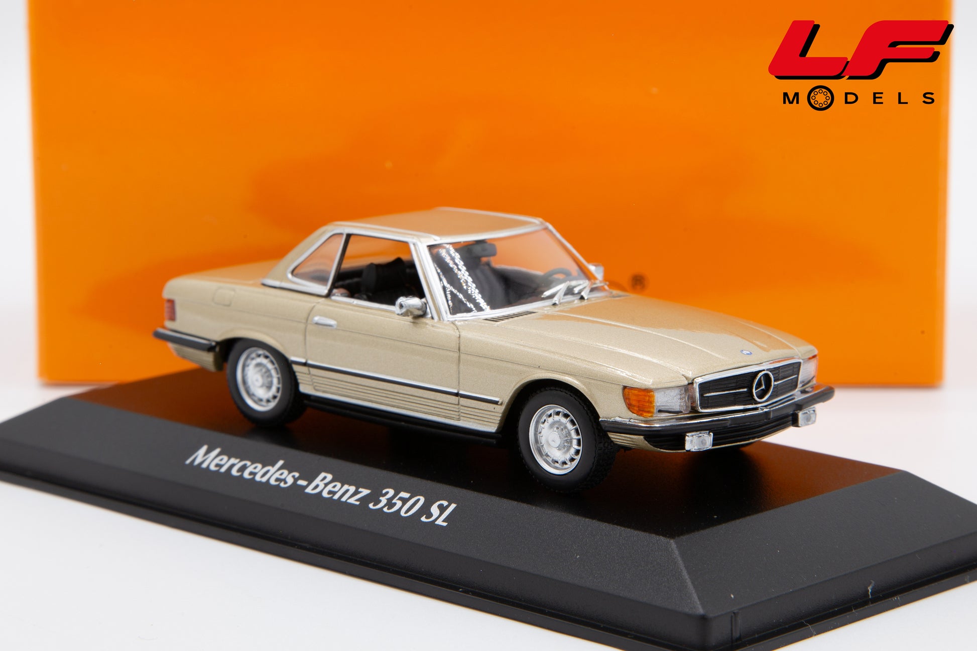 modellino mercedes 350 SL maxichamps 1:43 940033450 vista frontale